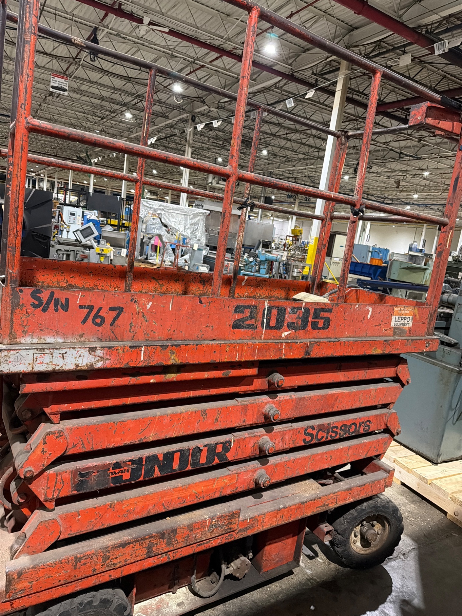 Condor 2035 Scissor Lift USED 3