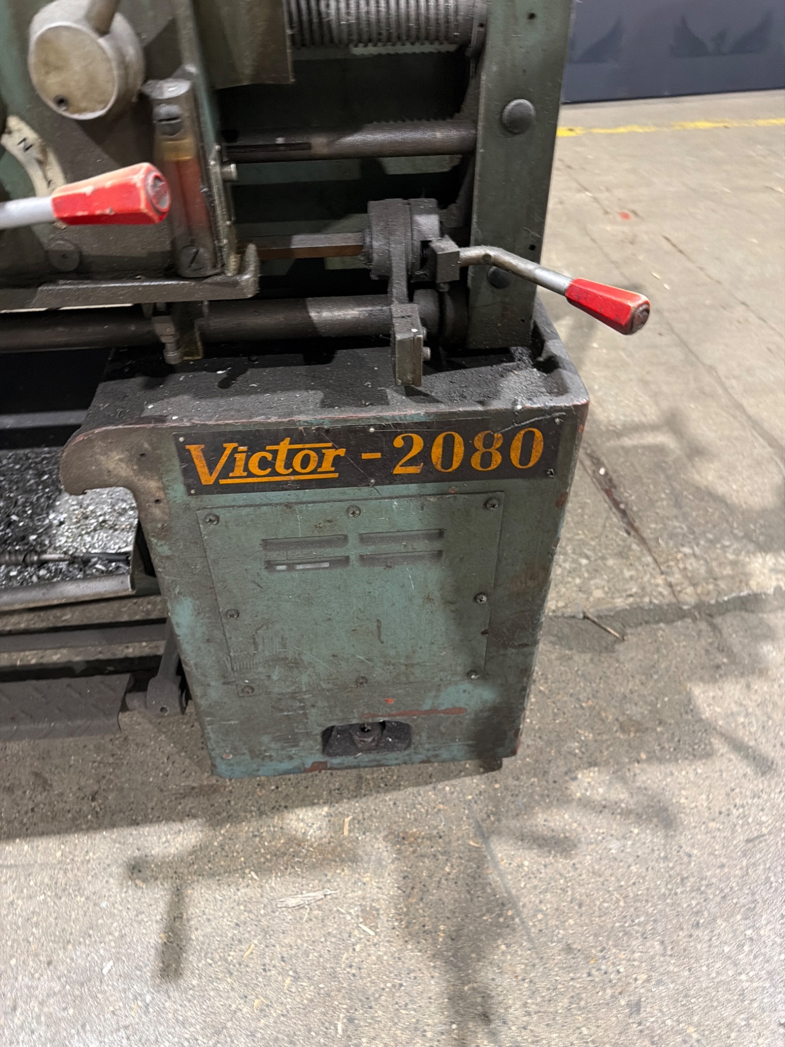 Victor 2080S Engine Lathe USED 8