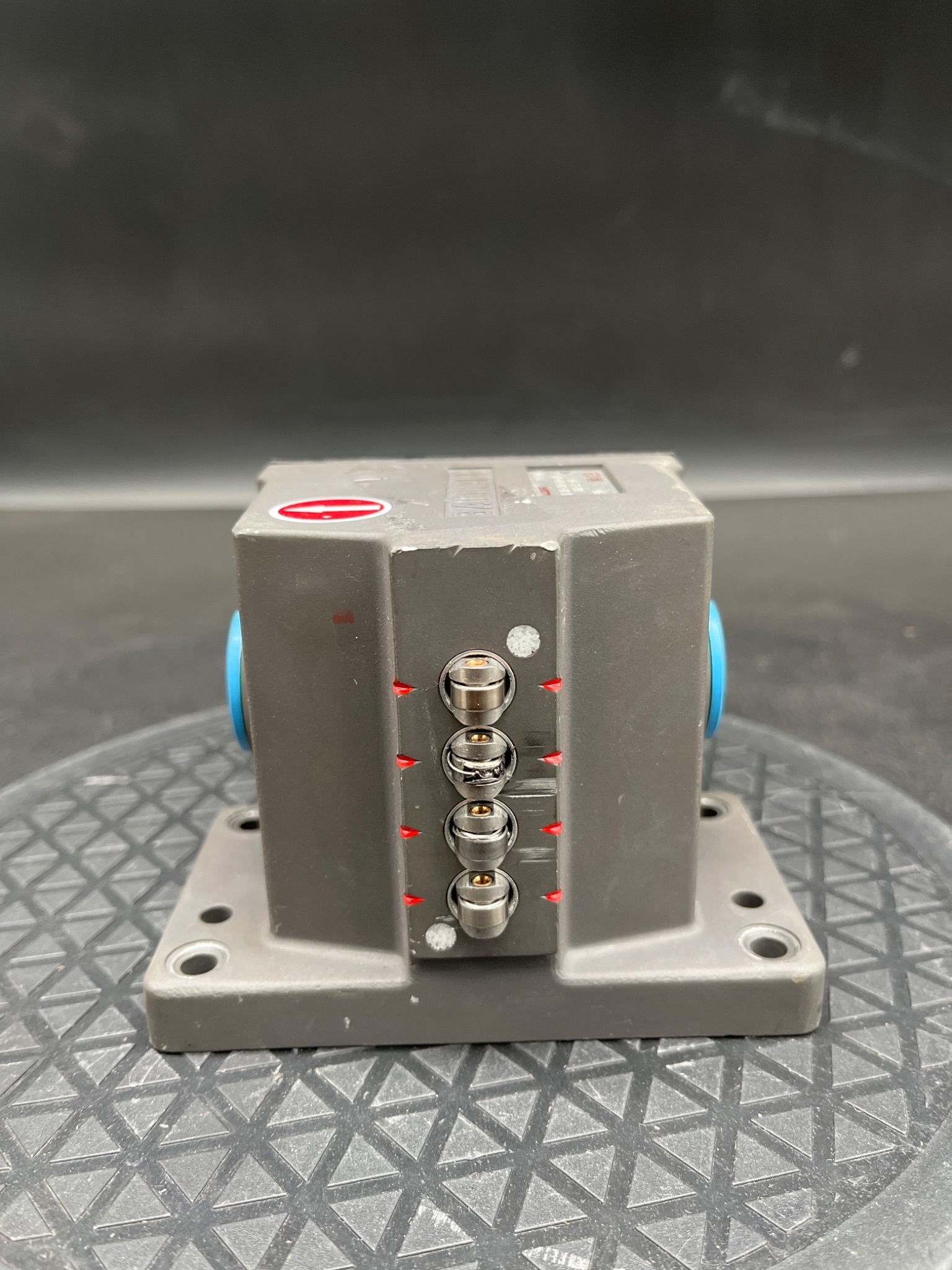 BALLUFF BNS02TN Mechanical Limit Switch USED 2