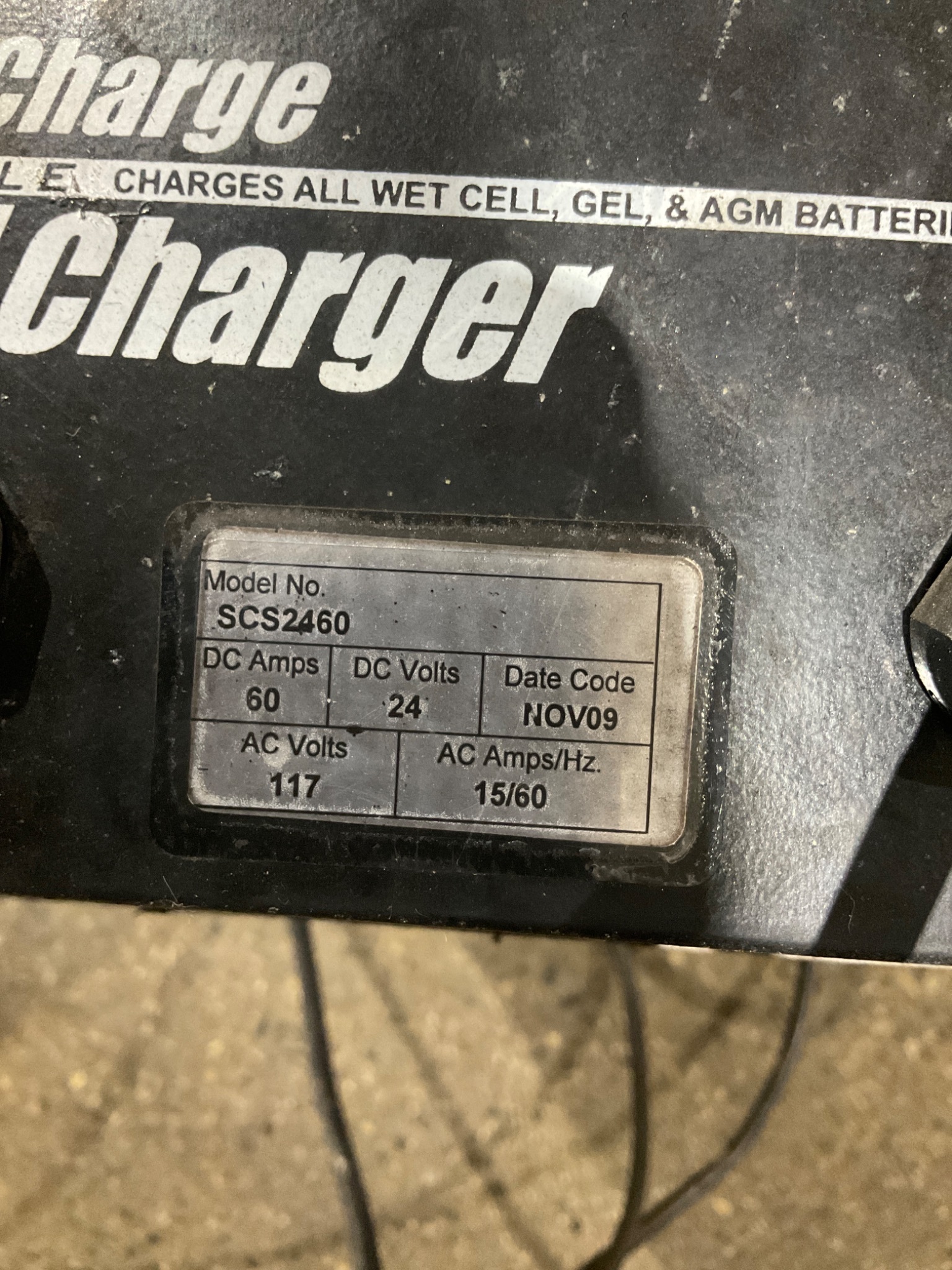 QUICKCHARGE SCS2460 Battery Charger USED 1