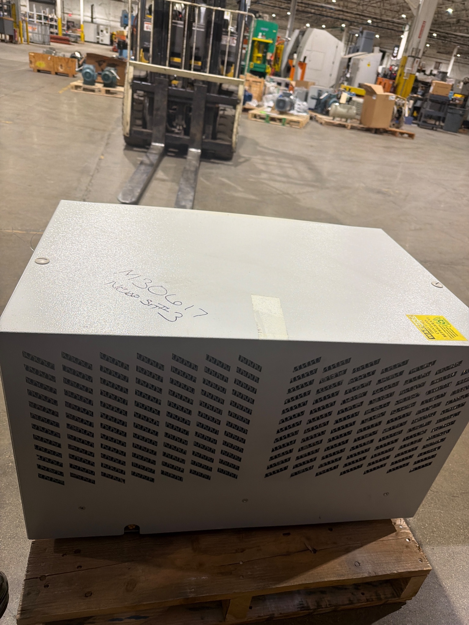 RITTAL SK 3386.140 TopTherm Enclosure Cooling Unit USED 3