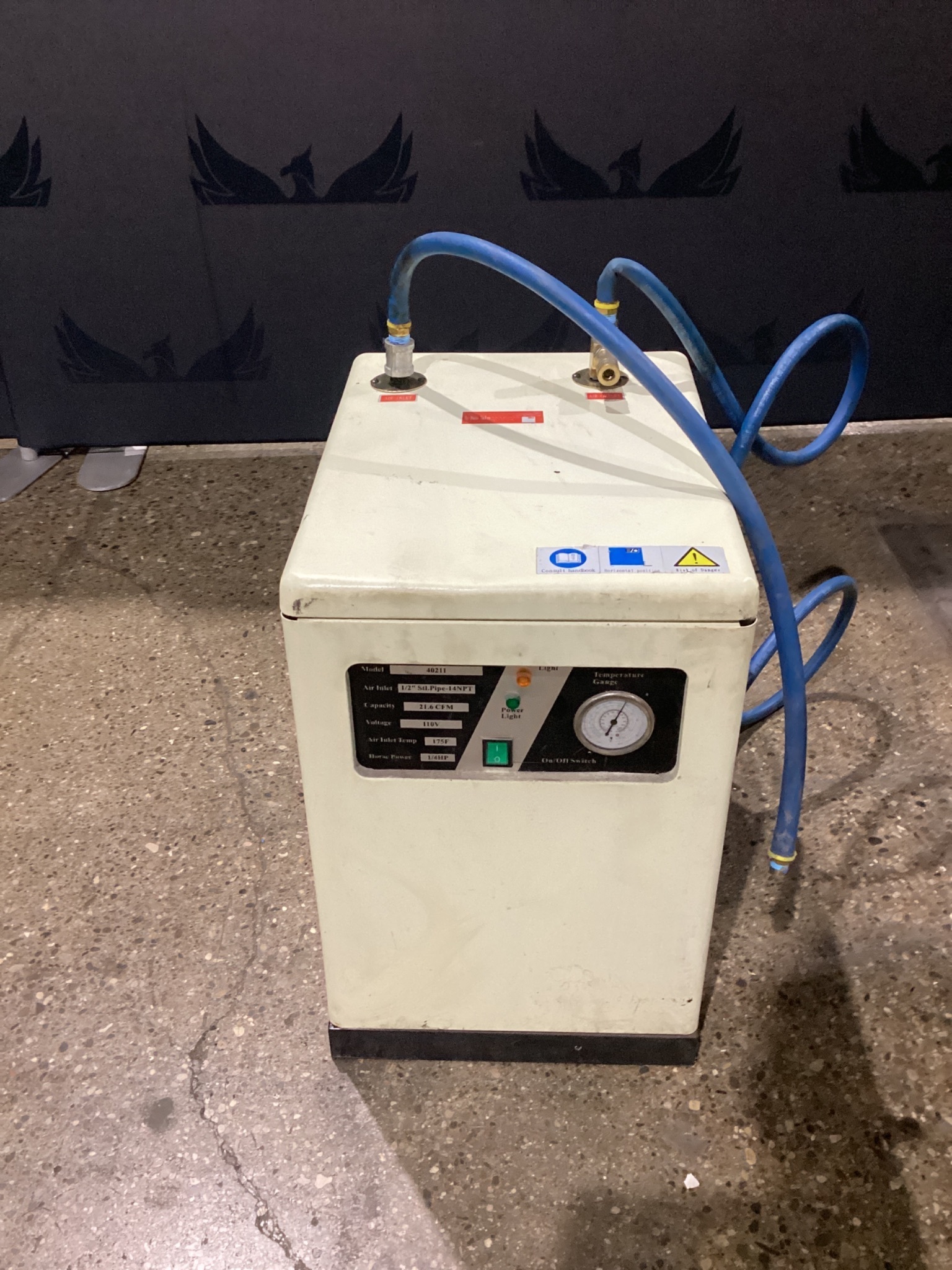 CENTRAL PNEUMATIC 40211 Compressed Air Dryer USED 0
