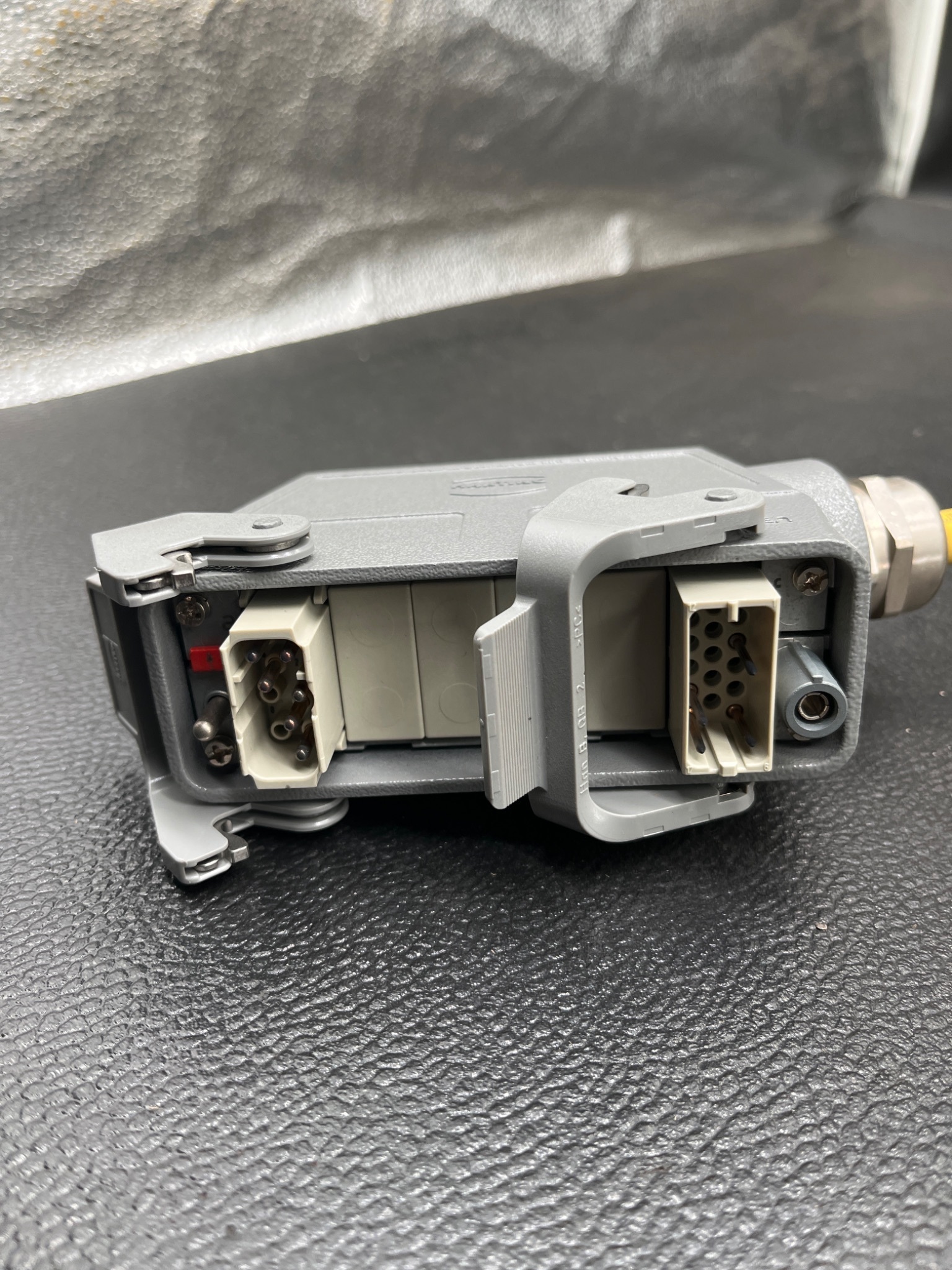 ABB 3HAC043375‑001 7M Robot Cable USED 1