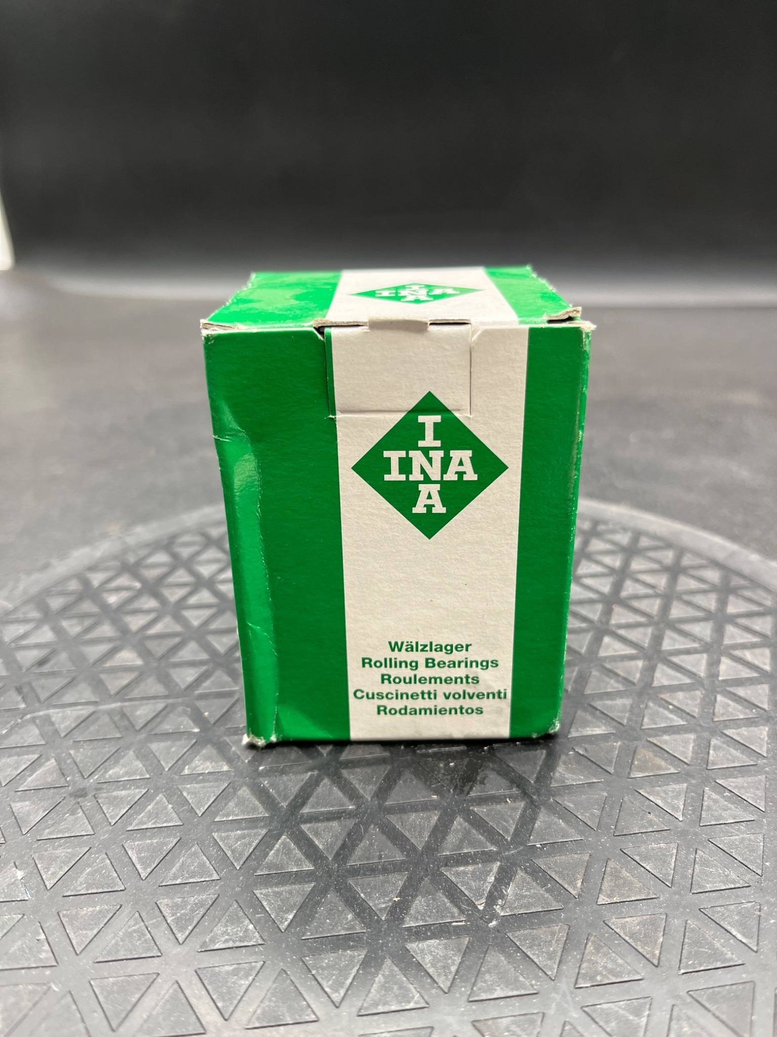 INA KR52‑PP‑A Track Roller / Stud Type Roller Bearing NEW 2