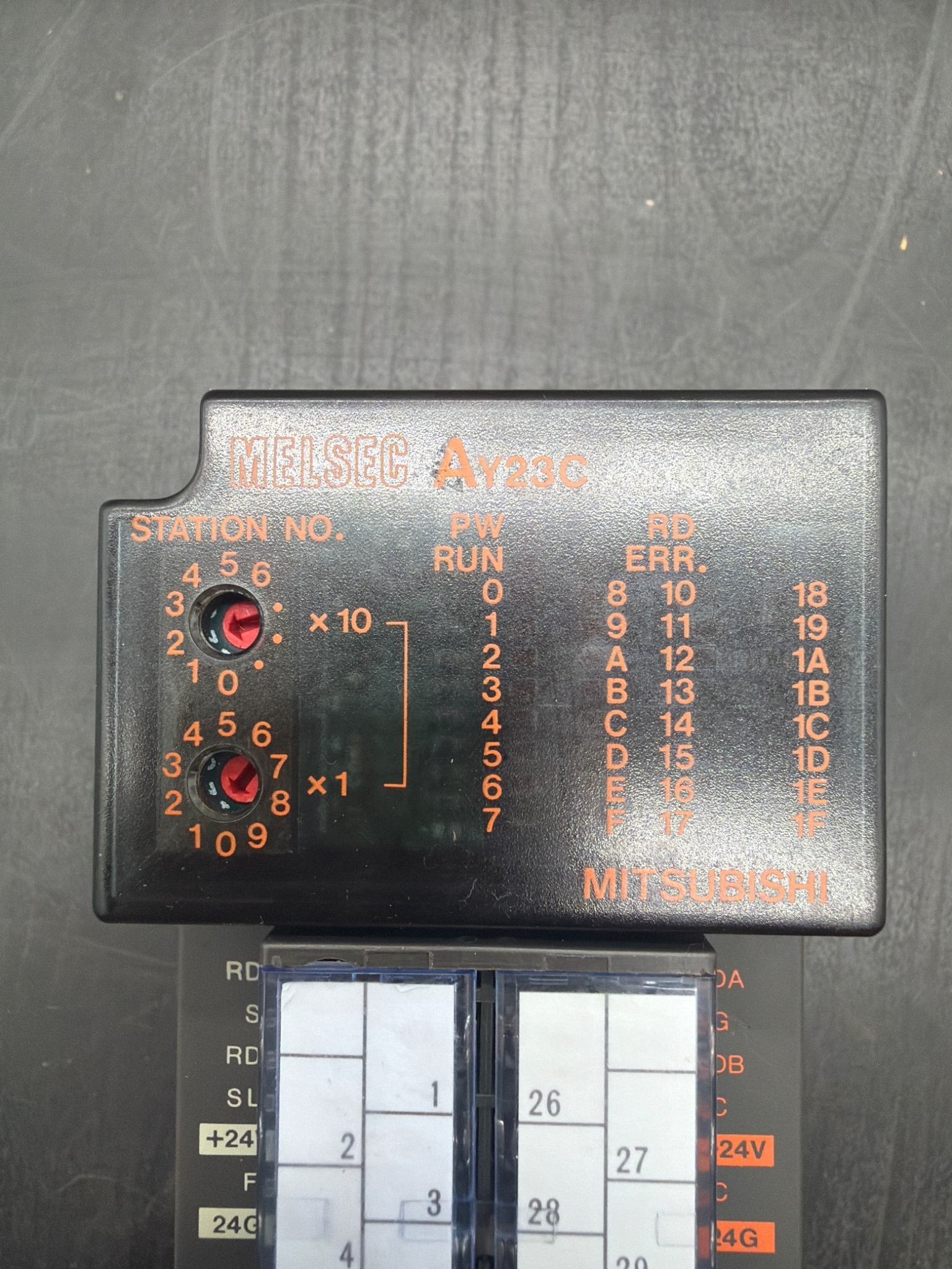 MITSUBISHI AY23C MELSEC Output Module USED 4