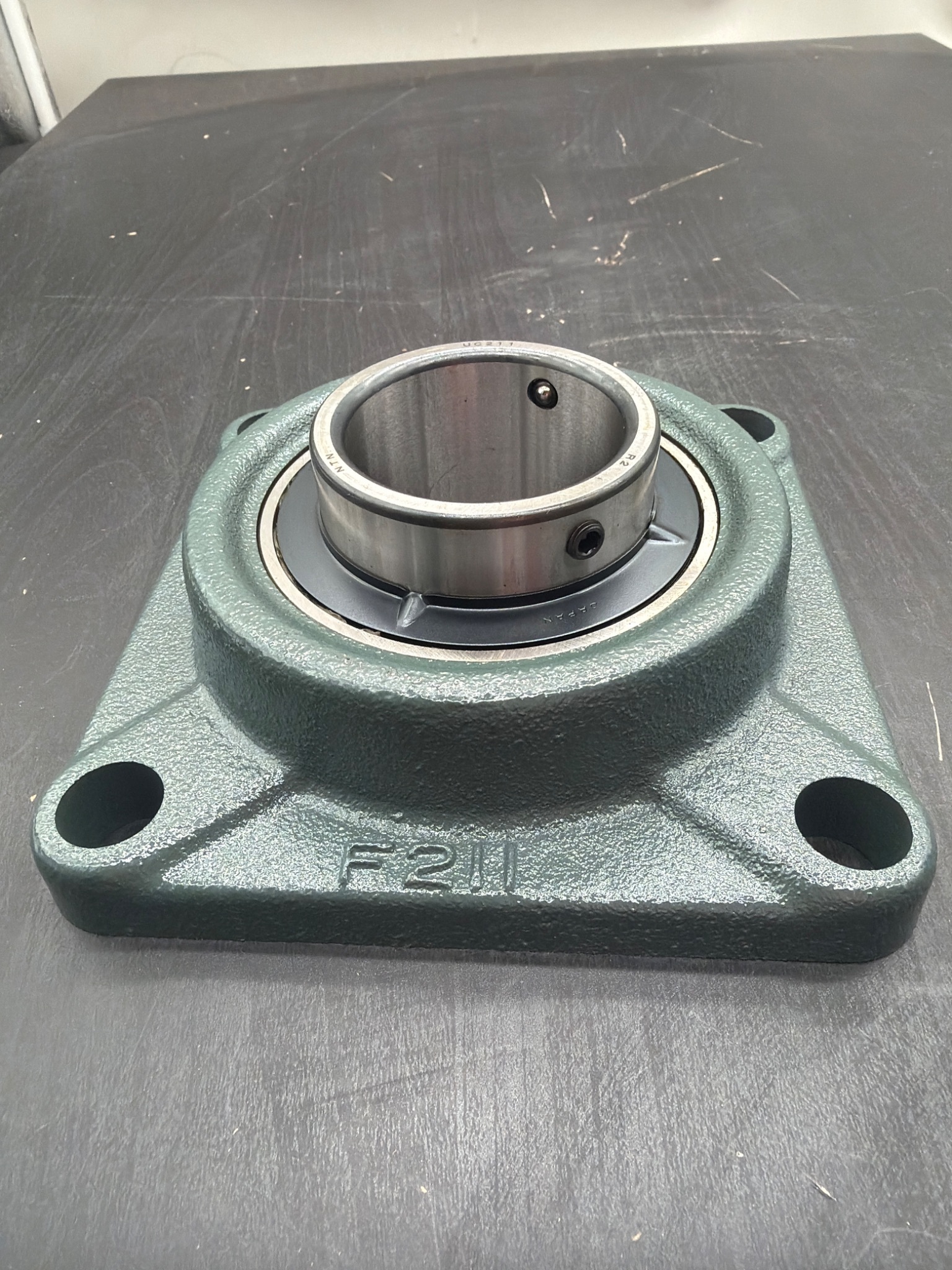 NTN UCF211D1 4‑Bolt Flange Bearing Unit NEW 3