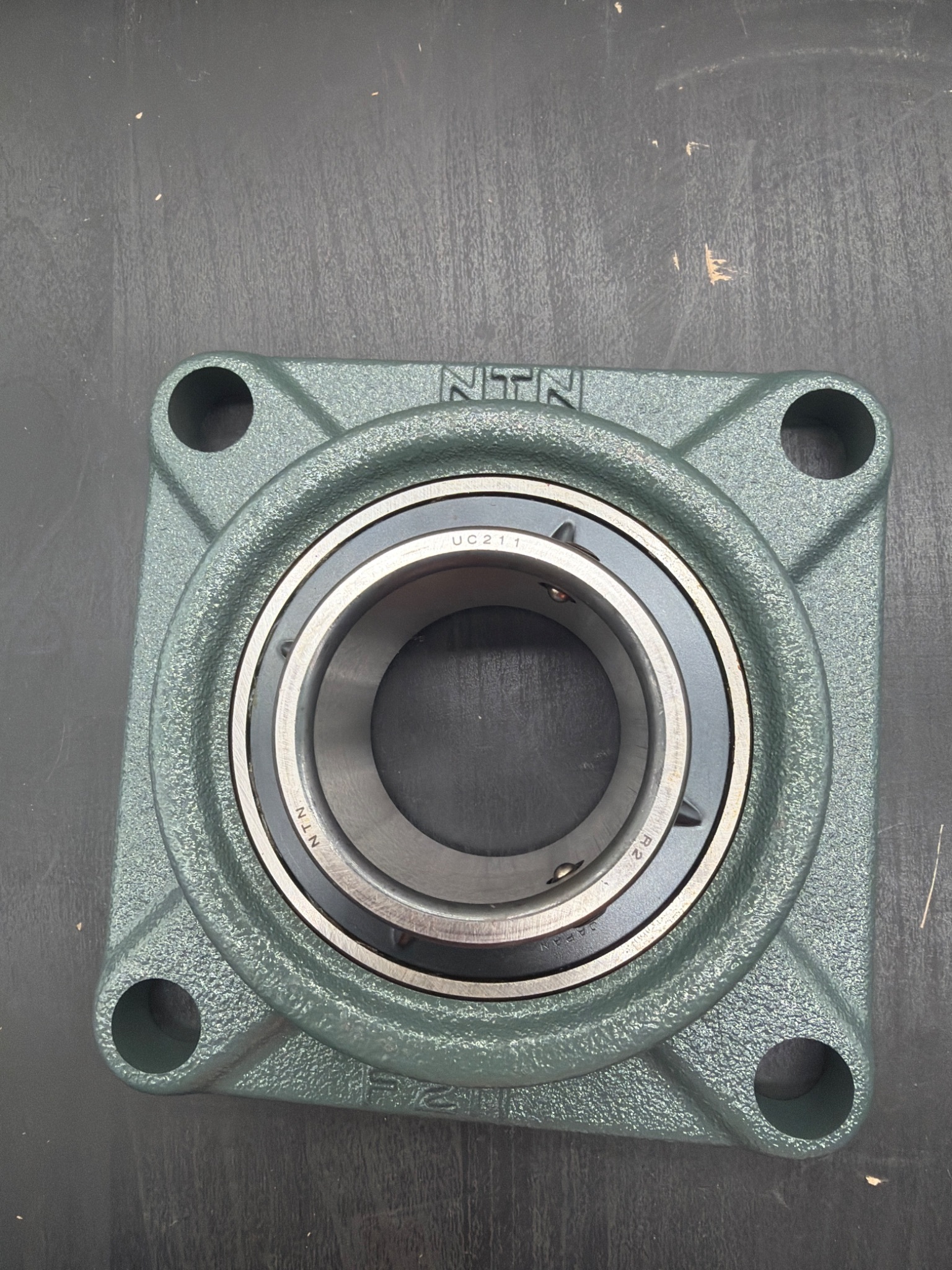 NTN UCF211D1 4‑Bolt Flange Bearing Unit NEW 4