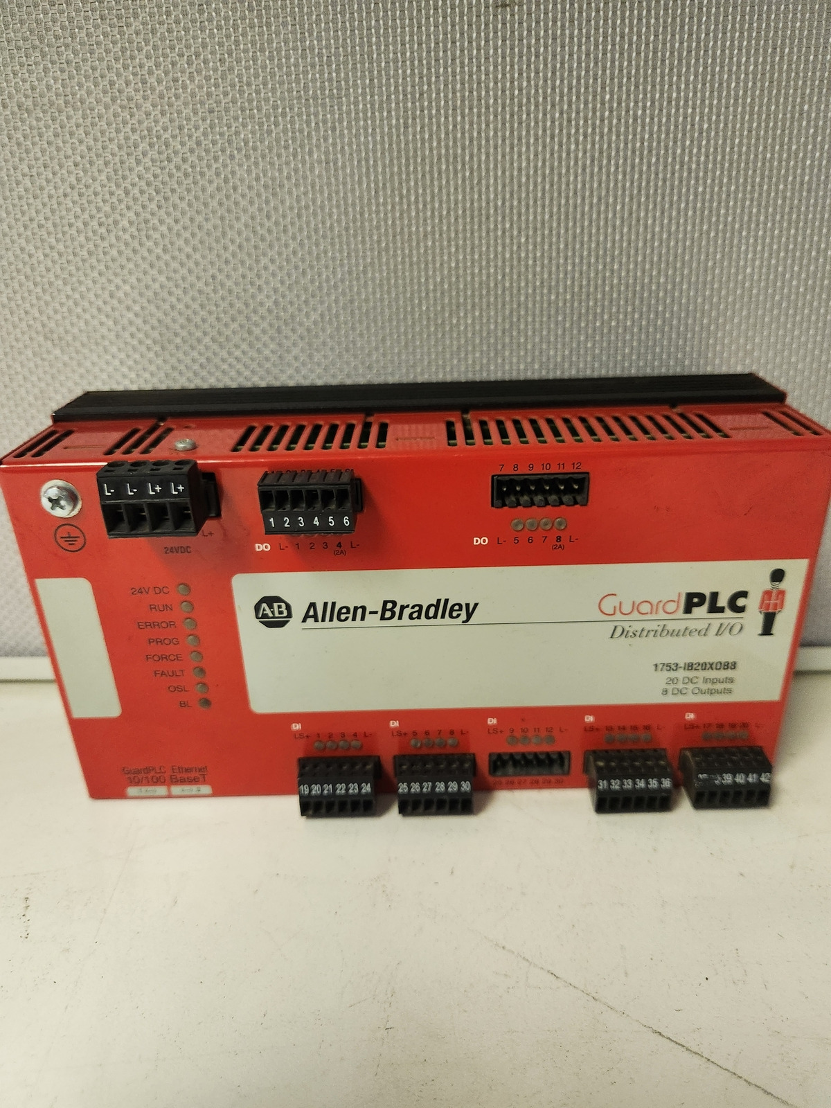 ALLEN‑BRADLEY 1753‑IB20XOB8/A GuardPLC Safety I/O Module USED 0