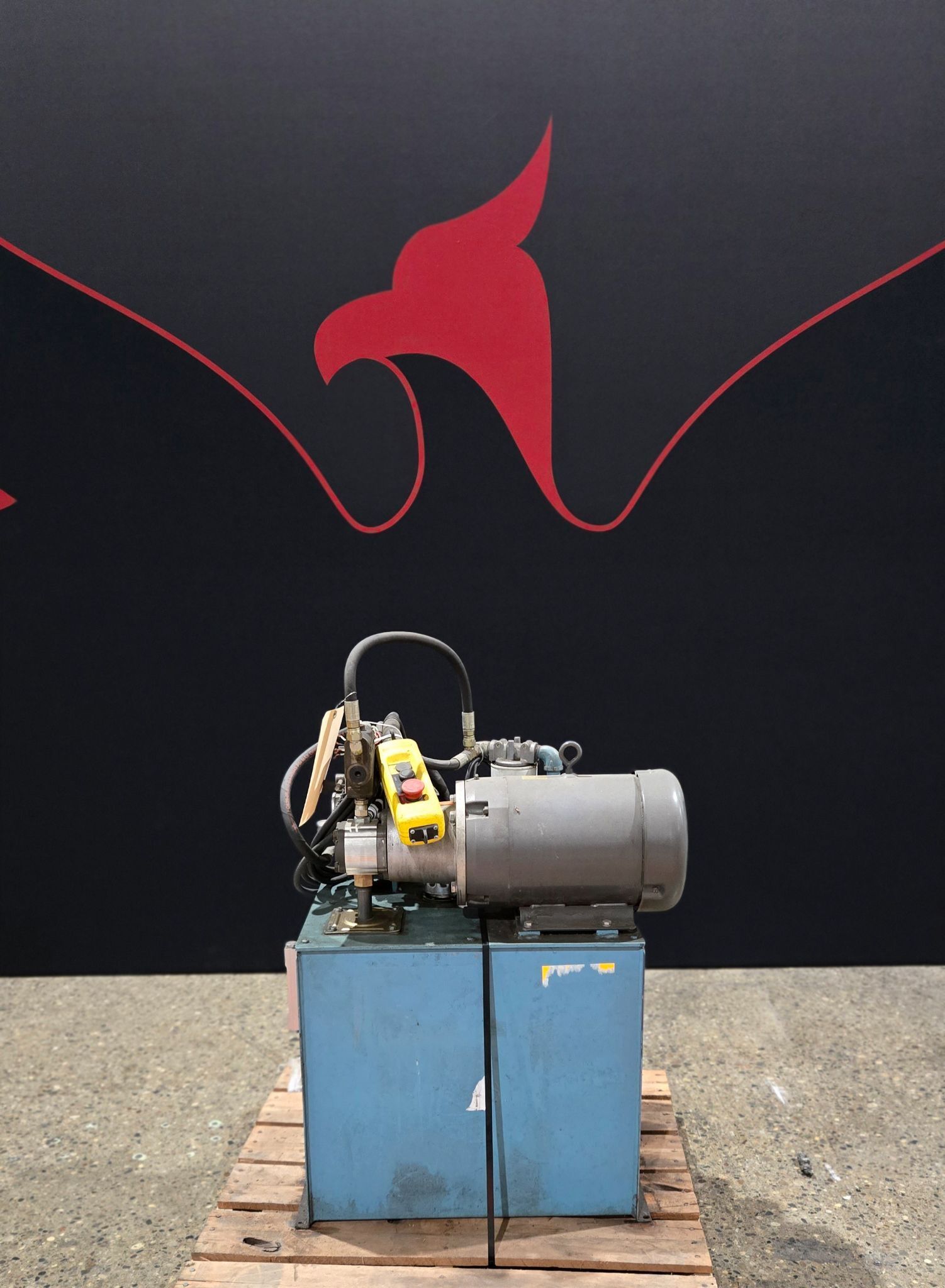 INDUSTRIAL HYDRAULIC POWER UNIT w/ 7.5 HP Motor USED 0