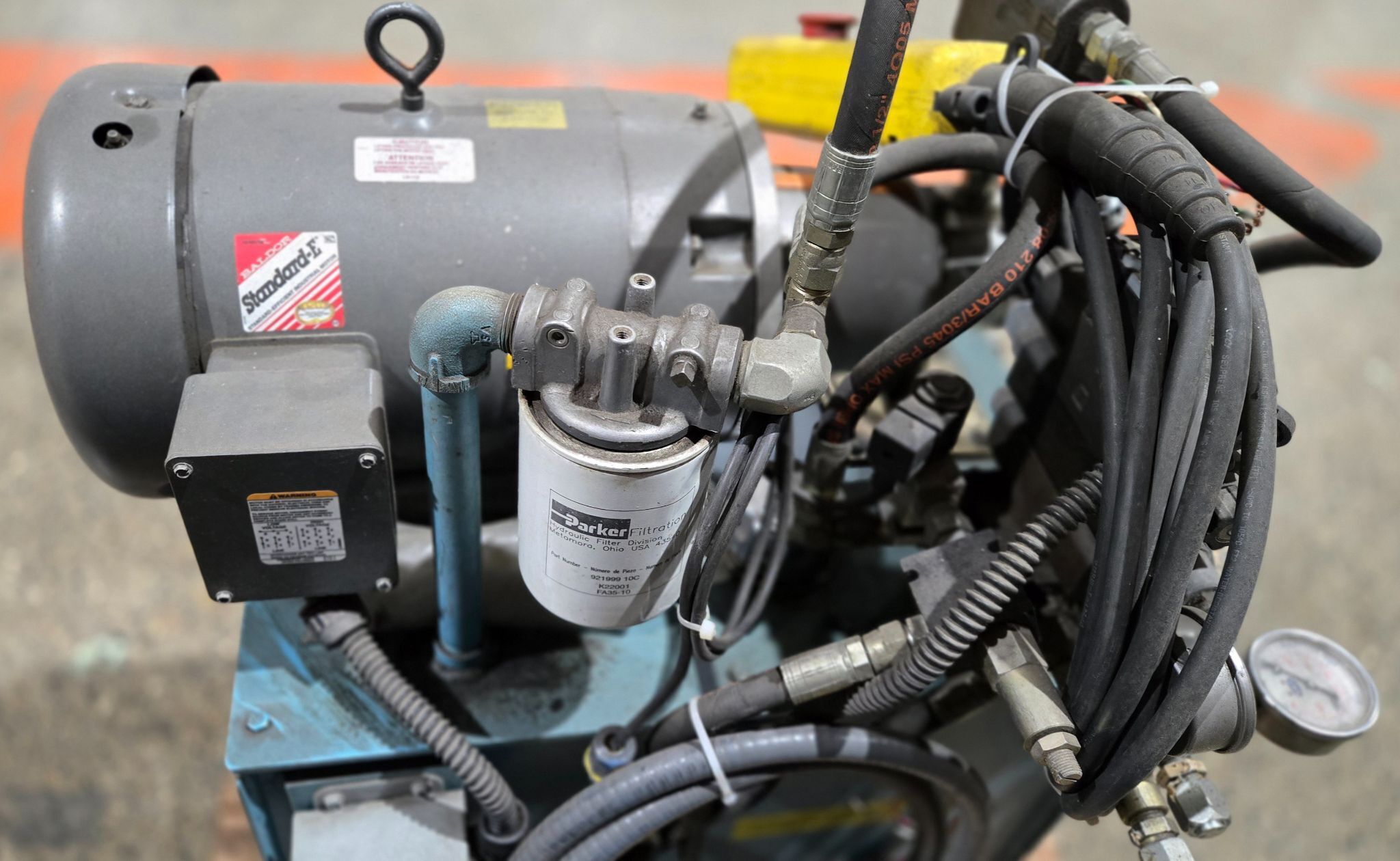 INDUSTRIAL HYDRAULIC POWER UNIT w/ 7.5 HP Motor USED 4