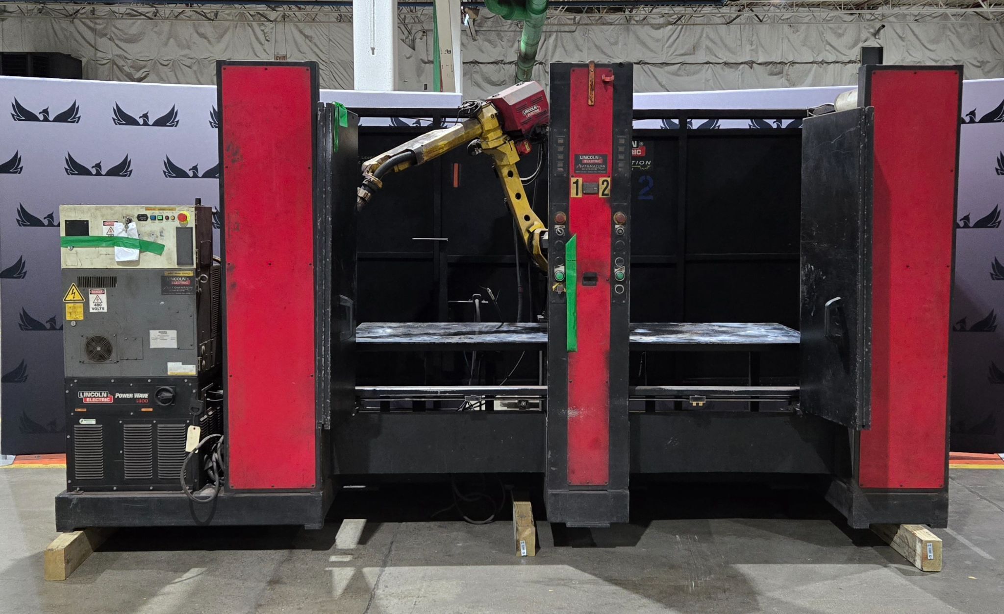 Lincoln Electric SYSTEM 30 Weld Cell w/ Fanuc Robot and Controls USED - AS IS 0