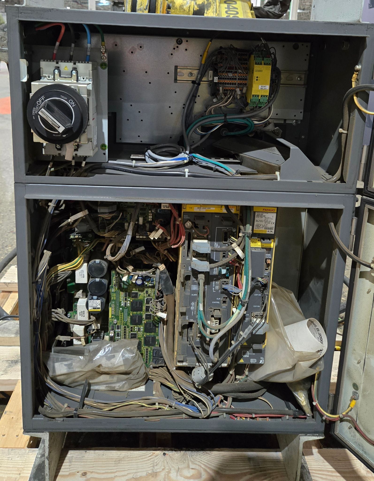 FANUC R-2000iB/210F w/ R-30iB Controls USED - Missing Teach Pendant 8