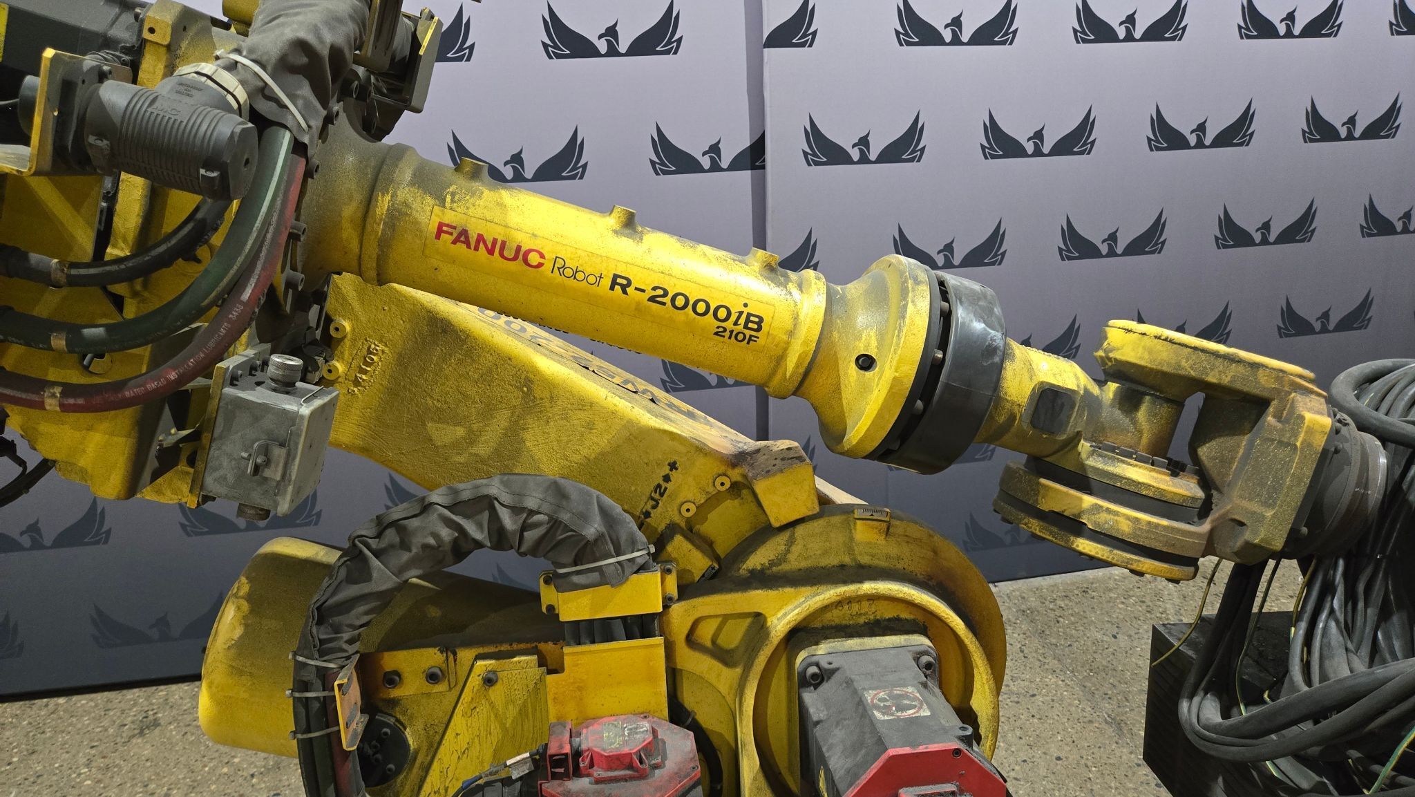 FANUC R-2000iB/210F Complete w/ R-30iB Controls USED 4