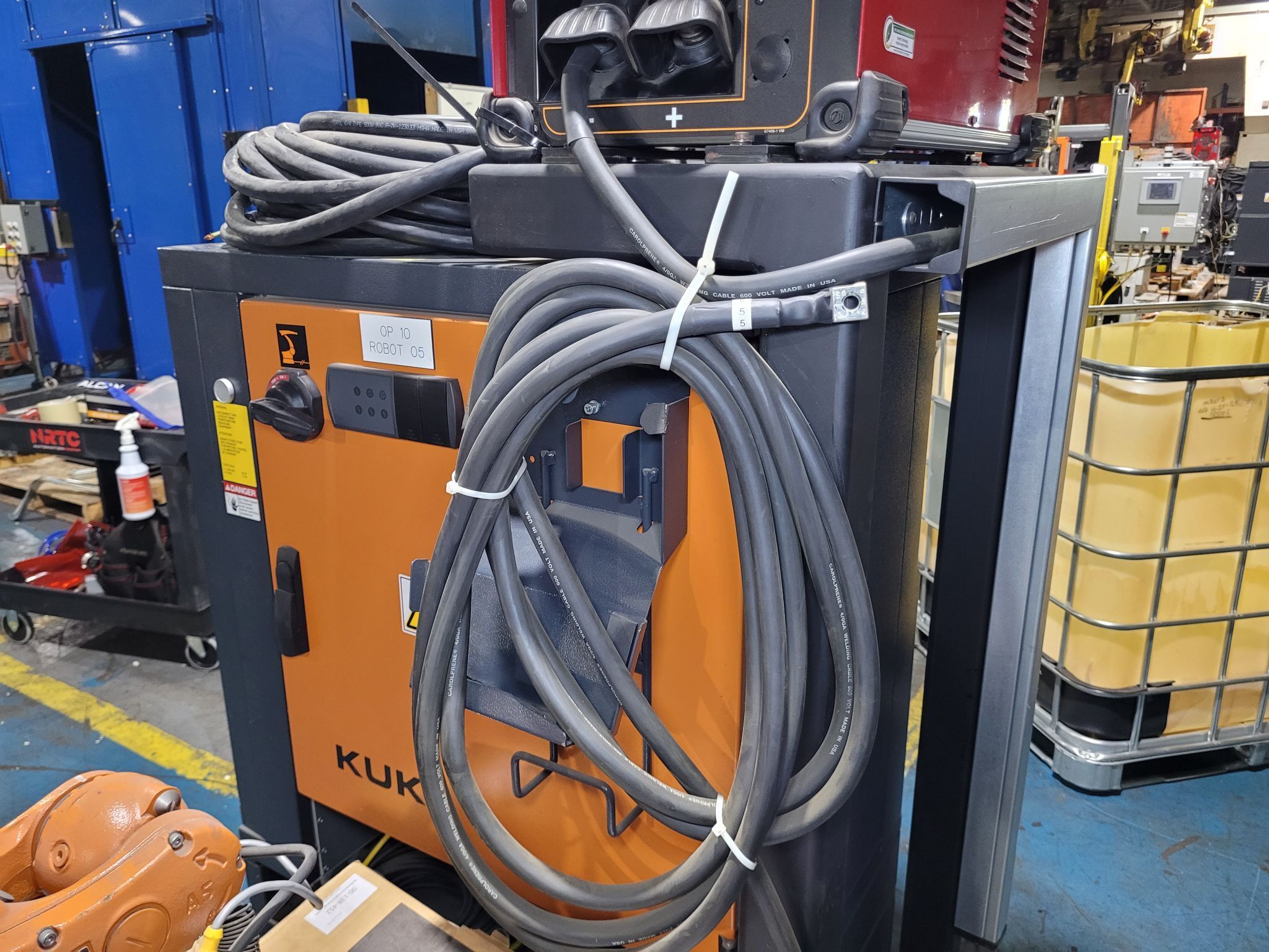 KUKA KR16 L6-2 w/ KR C4 Controls Lincoln R550 Weld Package & TT3A Reamer NEW 11