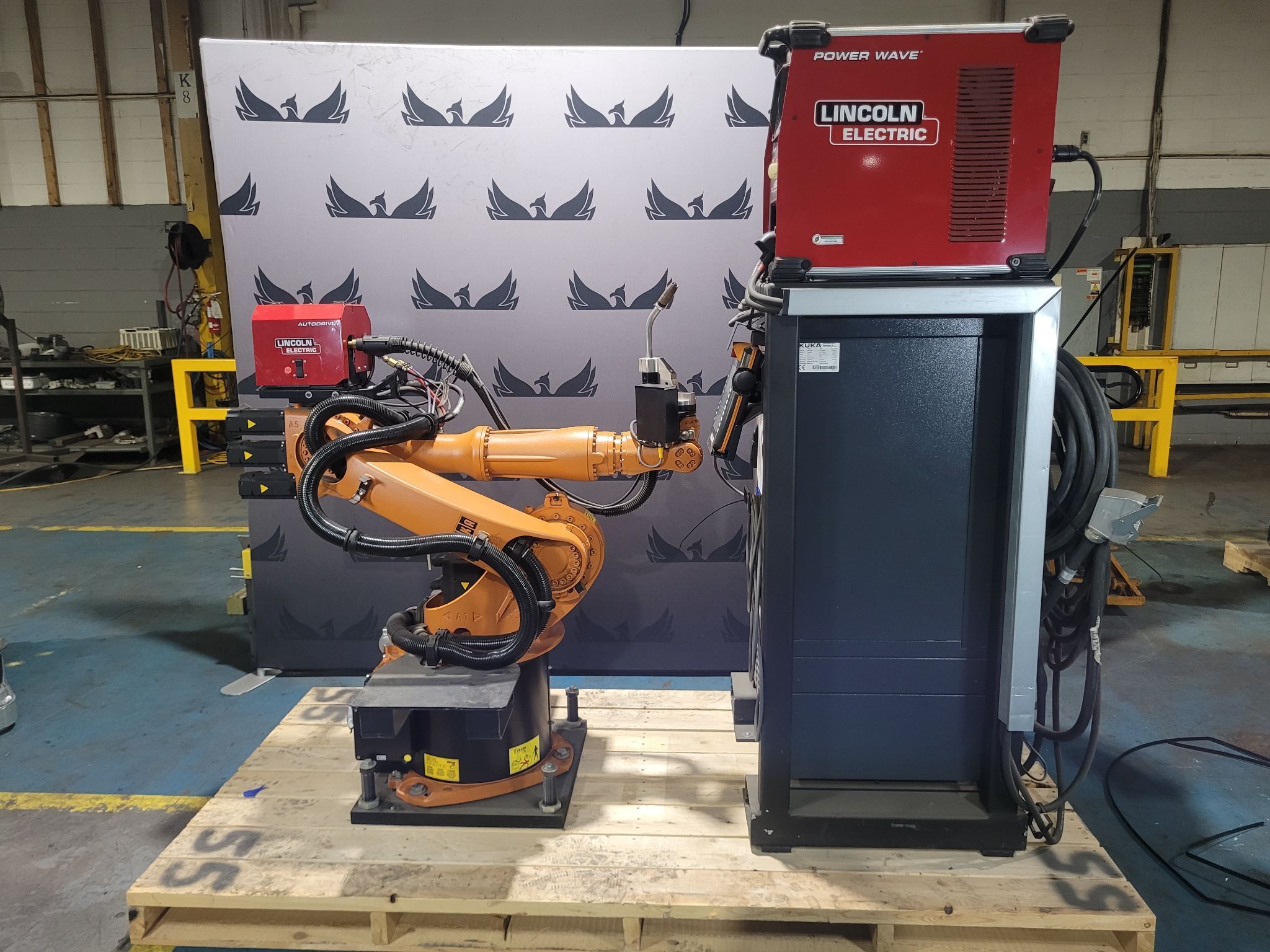 KUKA KR16 L6-2 w/ KR C4 Controls Lincoln R550 Weld Package & TT3A Reamer NEW 0