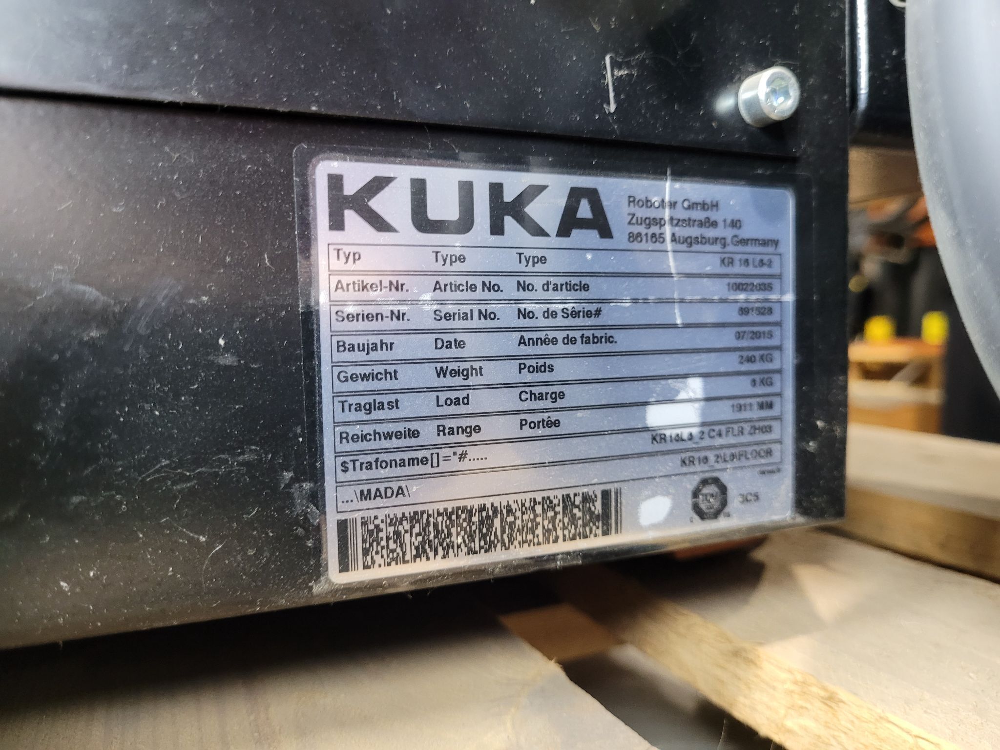 KUKA KR16 L6-2 w/ KR C4 Controls Lincoln R550 Weld Package & TT3A Reamer NEW 7