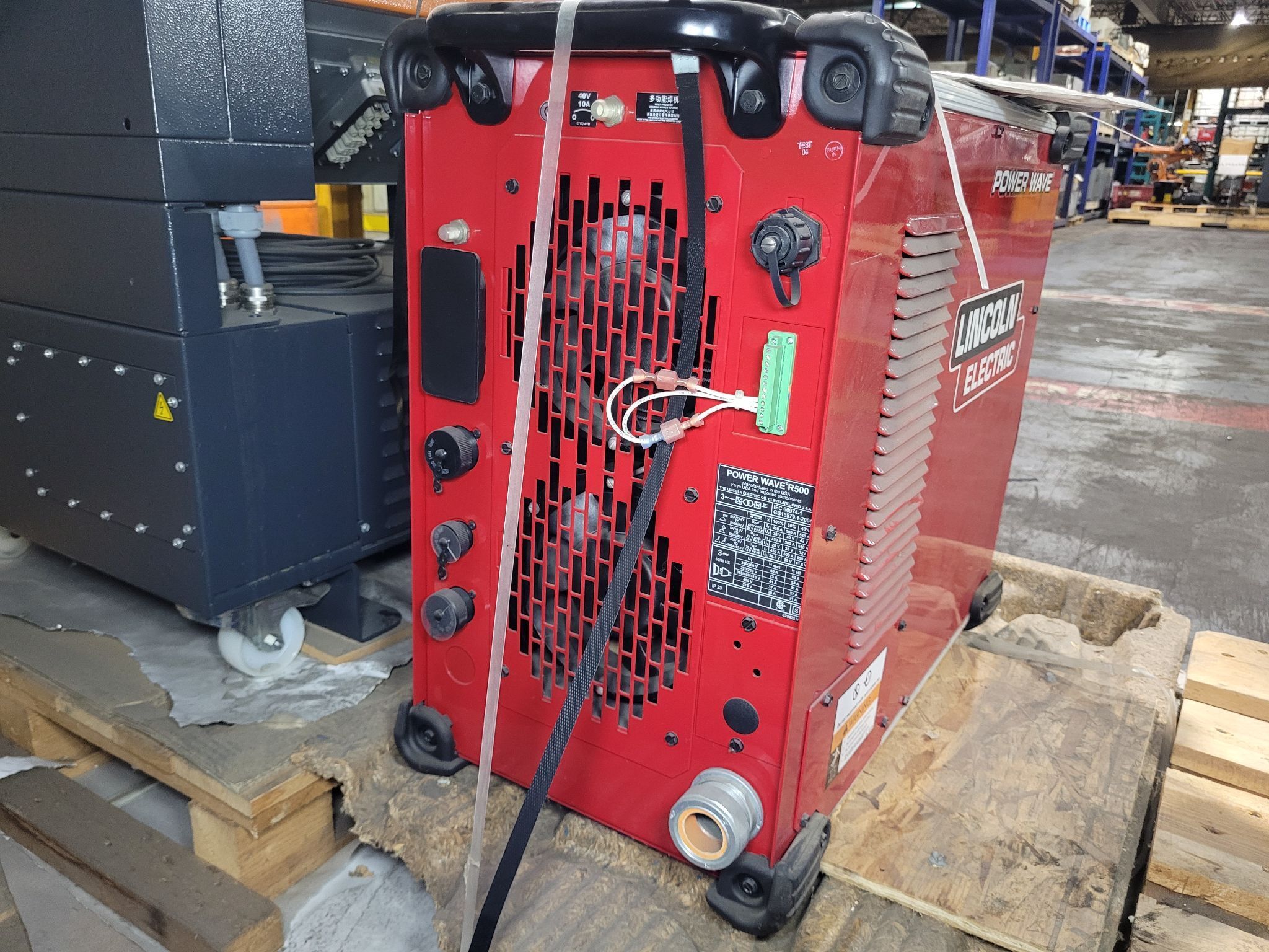 KUKA KR16 L6-2 w/ KR C4 Controls Lincoln R550 Weld Package & TT3A Reamer NEW 17