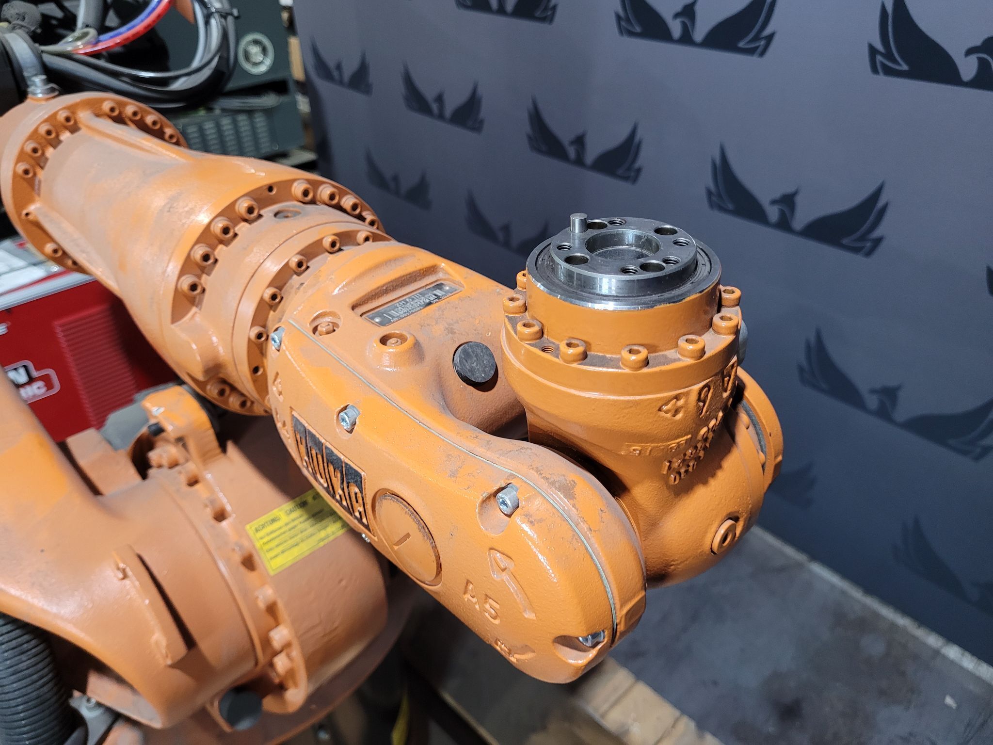 KUKA KR16 L6-2 w/ KR C4 Controls Lincoln R550 Weld Package & TT3A Reamer NEW 2