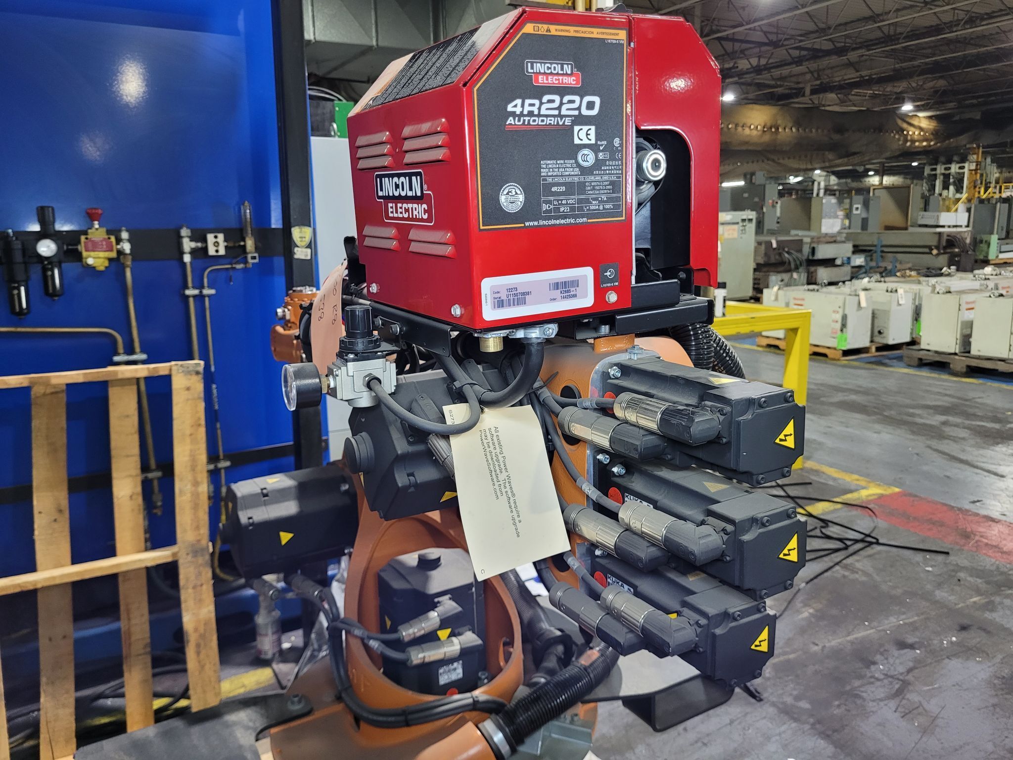 KUKA KR16 L6-2 w/ KR C4 Controls Lincoln R550 Weld Package & TT3A Reamer NEW 4