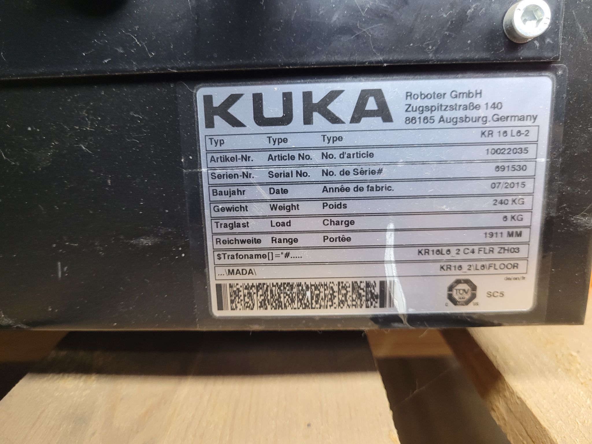 KUKA KR16 L6-2 w/ KR C4 Controls Lincoln R550 Weld Package & TT3A Reamer NEW 7
