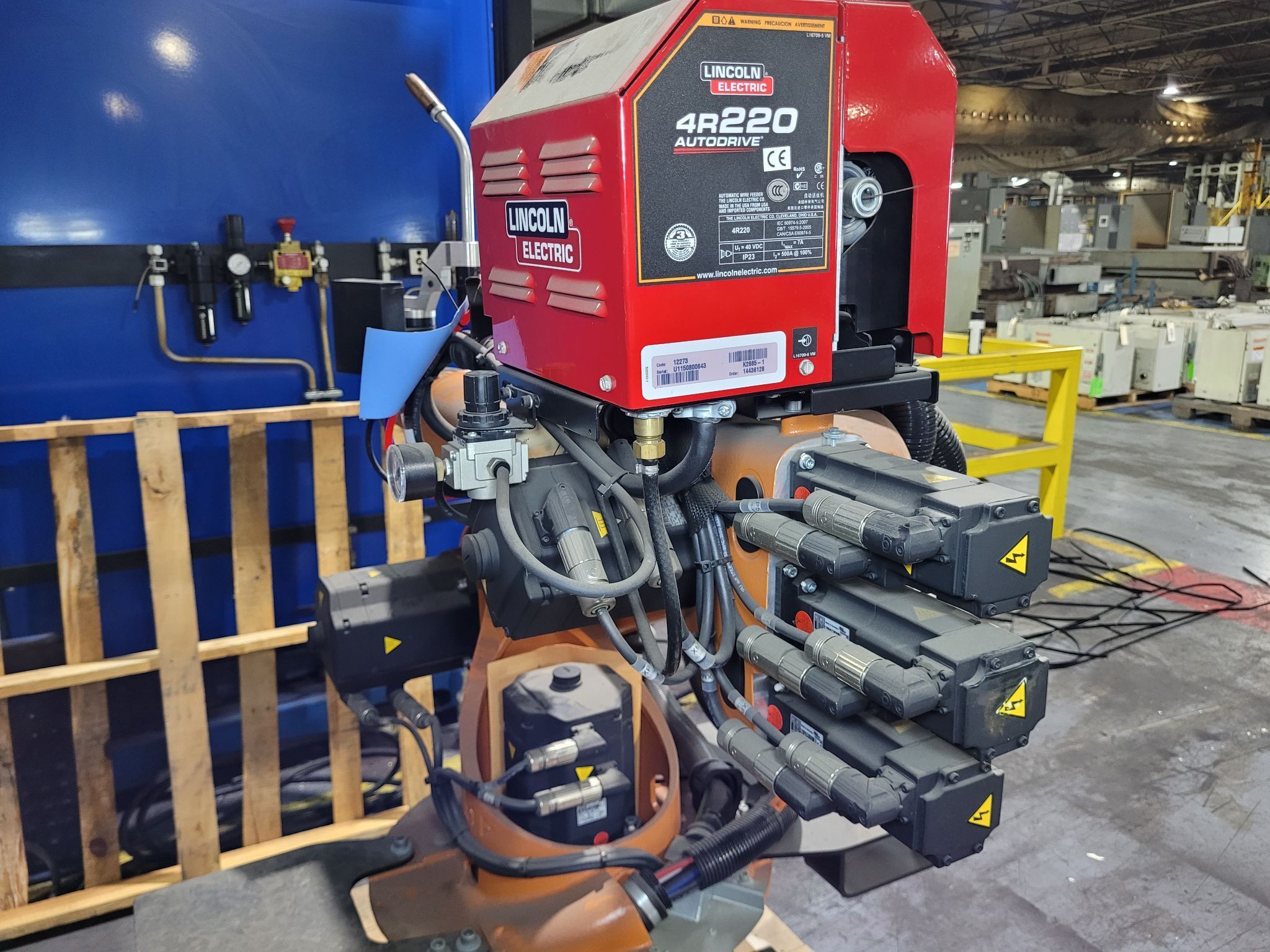KUKA KR16 L6-2 w/ KR C4 Controls Lincoln R550 Weld Package & TT3A Reamer NEW 3