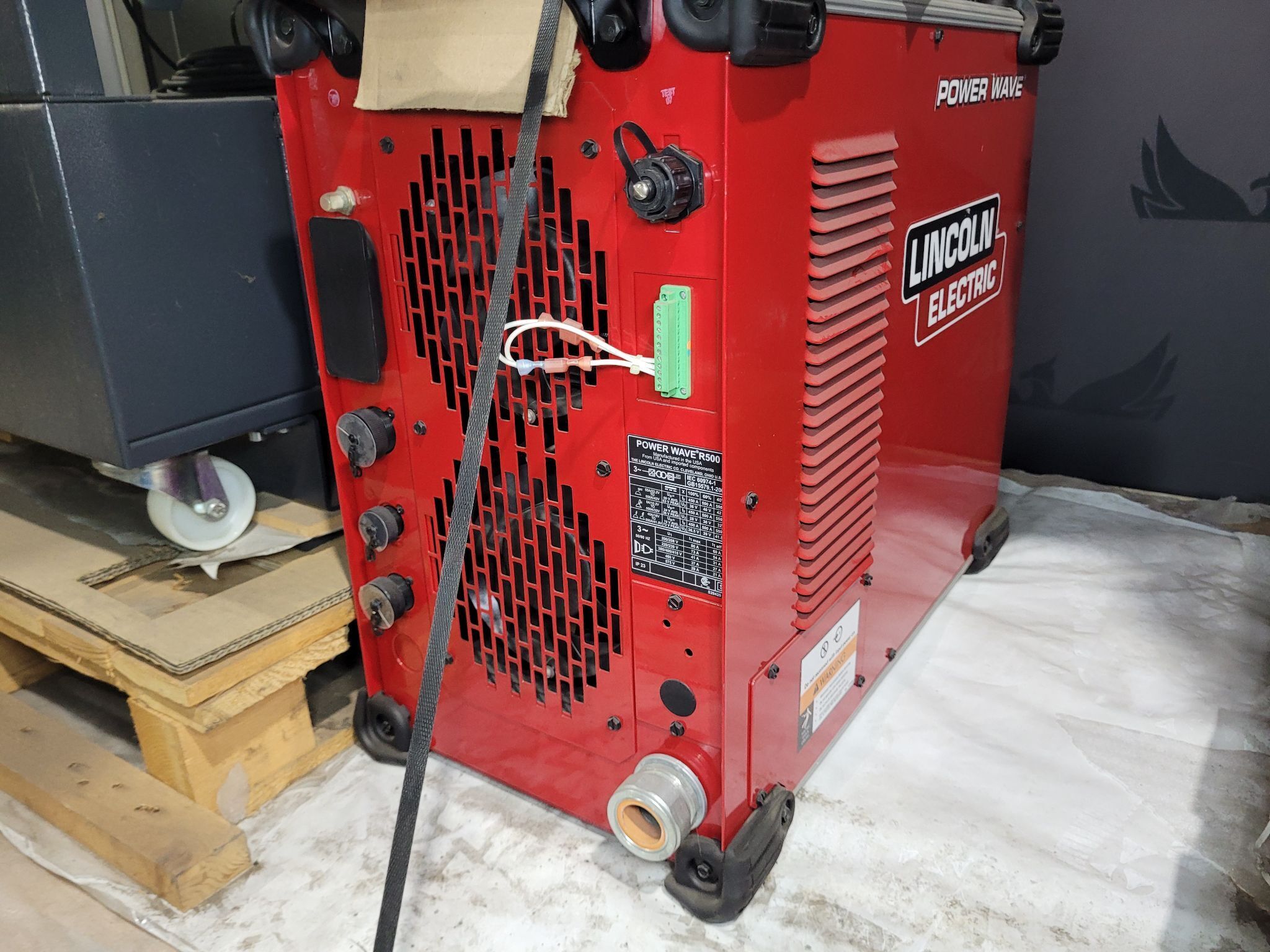 KUKA KR16 L6-2 w/ KR C4 Controls Lincoln R550 Weld Package & TT3A Reamer NEW 13