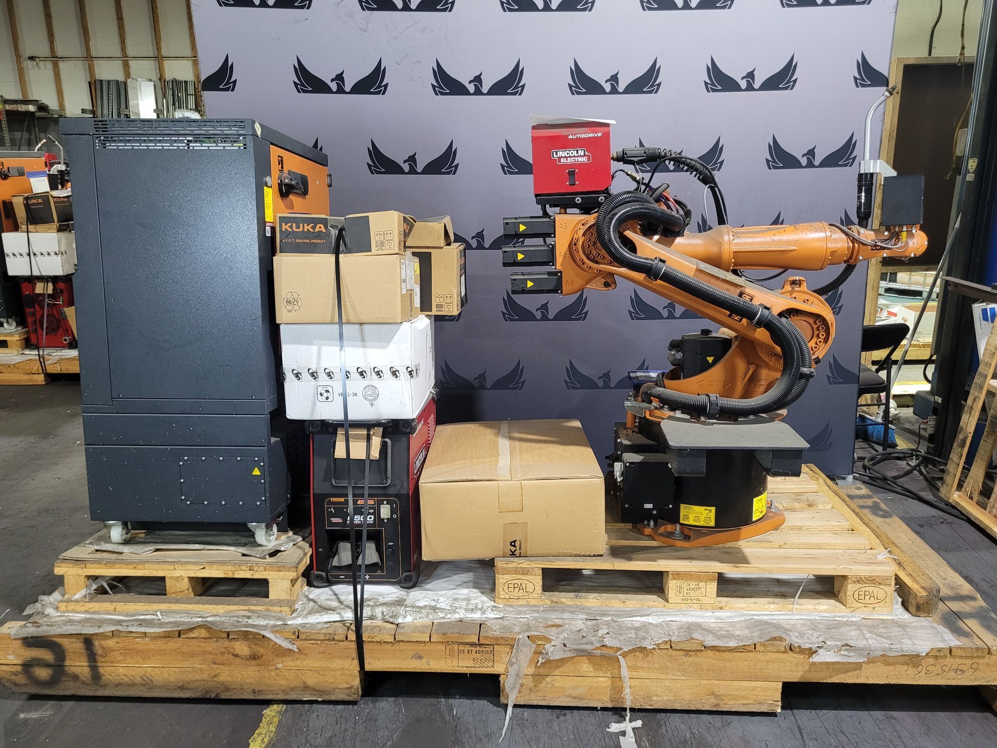 KUKA KR16 L6-2 w/ KR C4 Controls Lincoln R550 Weld Package & TT3A Reamer NEW 0