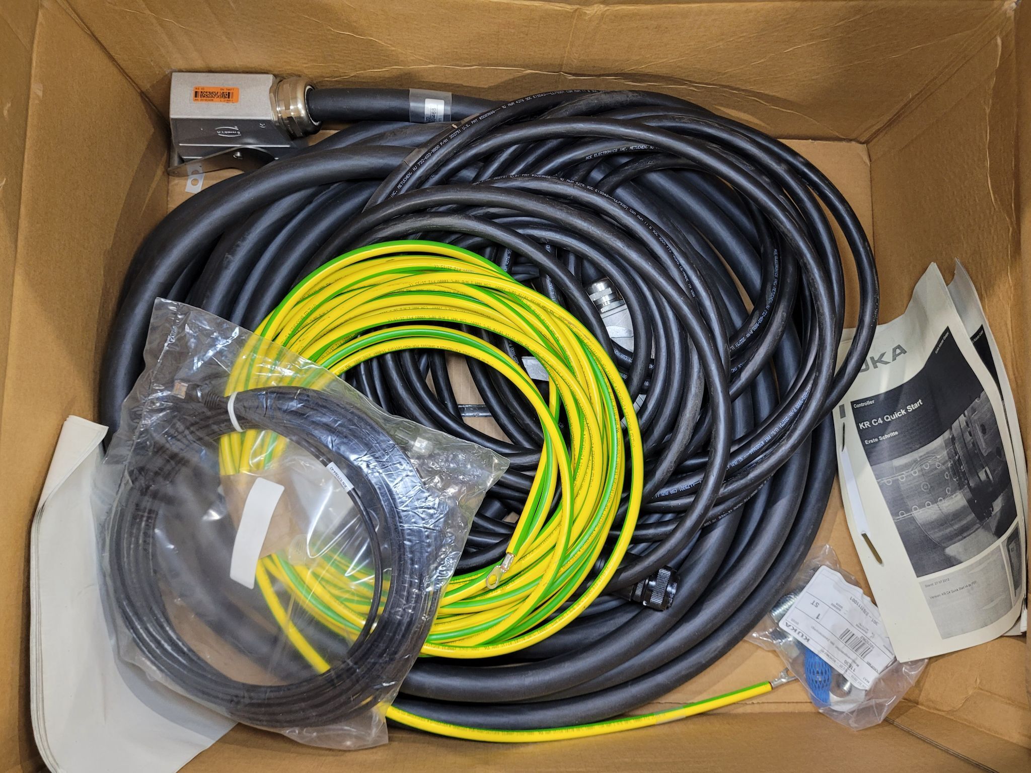 KUKA KR16 L6-2 w/ KR C4 Controls Lincoln R550 Weld Package & TT3A Reamer NEW 16