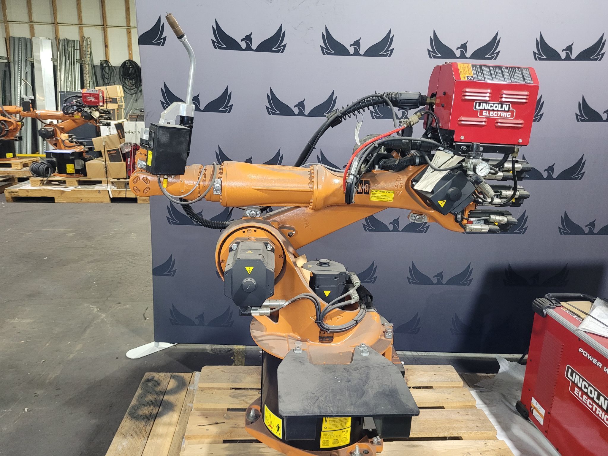 KUKA KR16 L6-2 w/ KR C4 Controls Lincoln R550 Weld Package & TT3A Reamer NEW 1