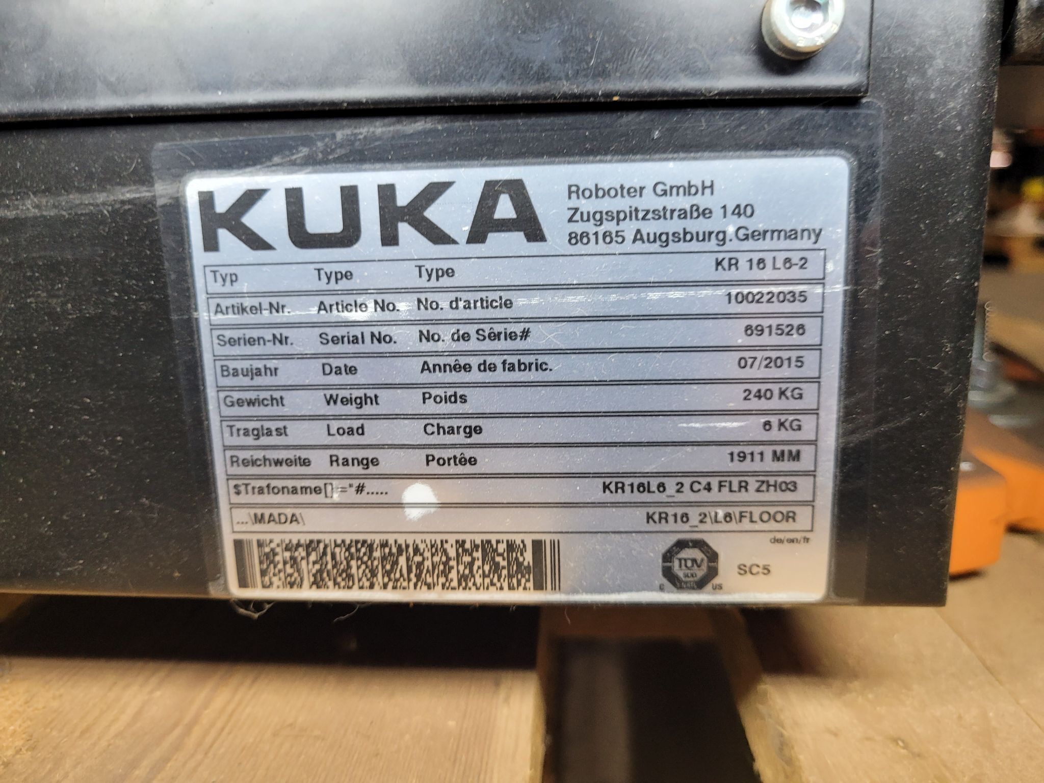 KUKA KR16 L6-2 w/ KR C4 Controls Lincoln R550 Weld Package & TT3A Reamer NEW 7
