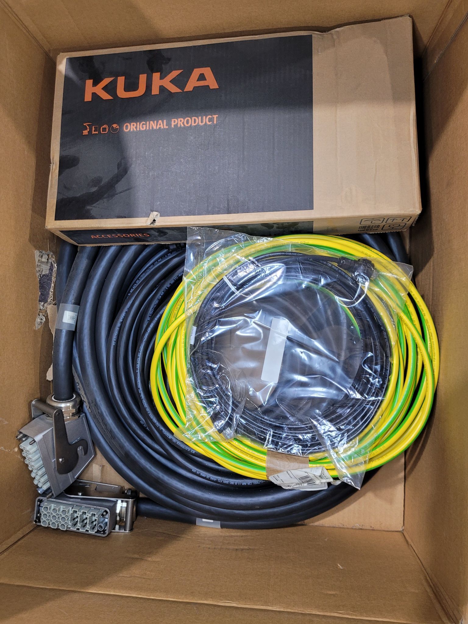 KUKA KR16 L6-2 w/ KR C4 Controls Lincoln R550 Weld Package & TT3A Reamer NEW 16