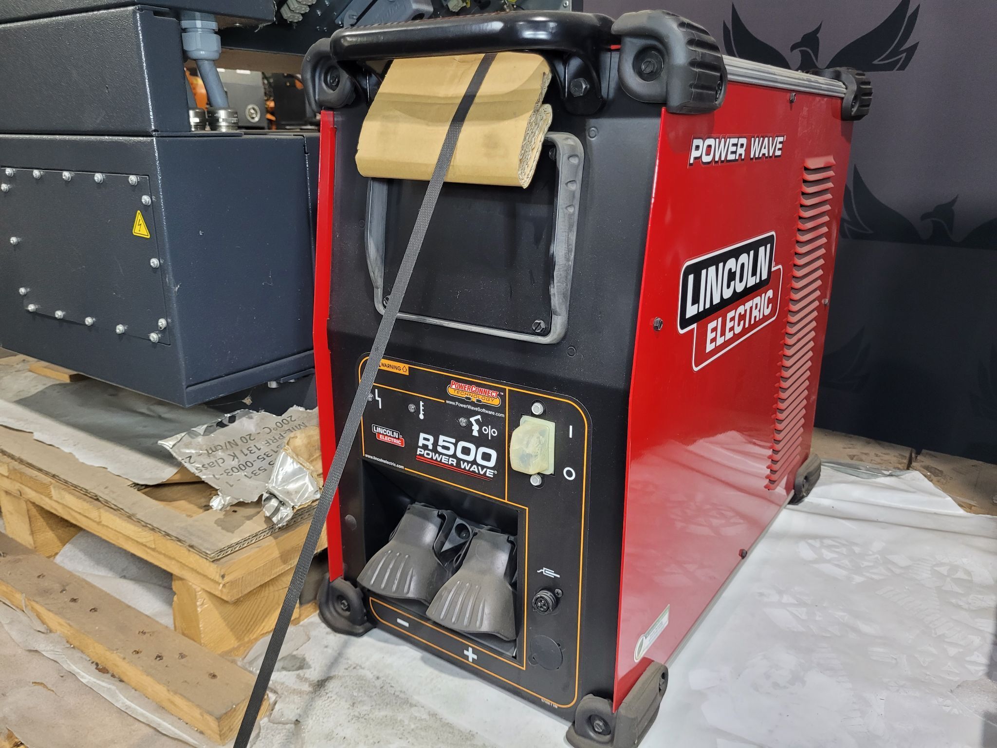 KUKA KR16 L6-2 w/ KR C4 Controls Lincoln R550 Weld Pkg & TT3A Reamer NEW 12