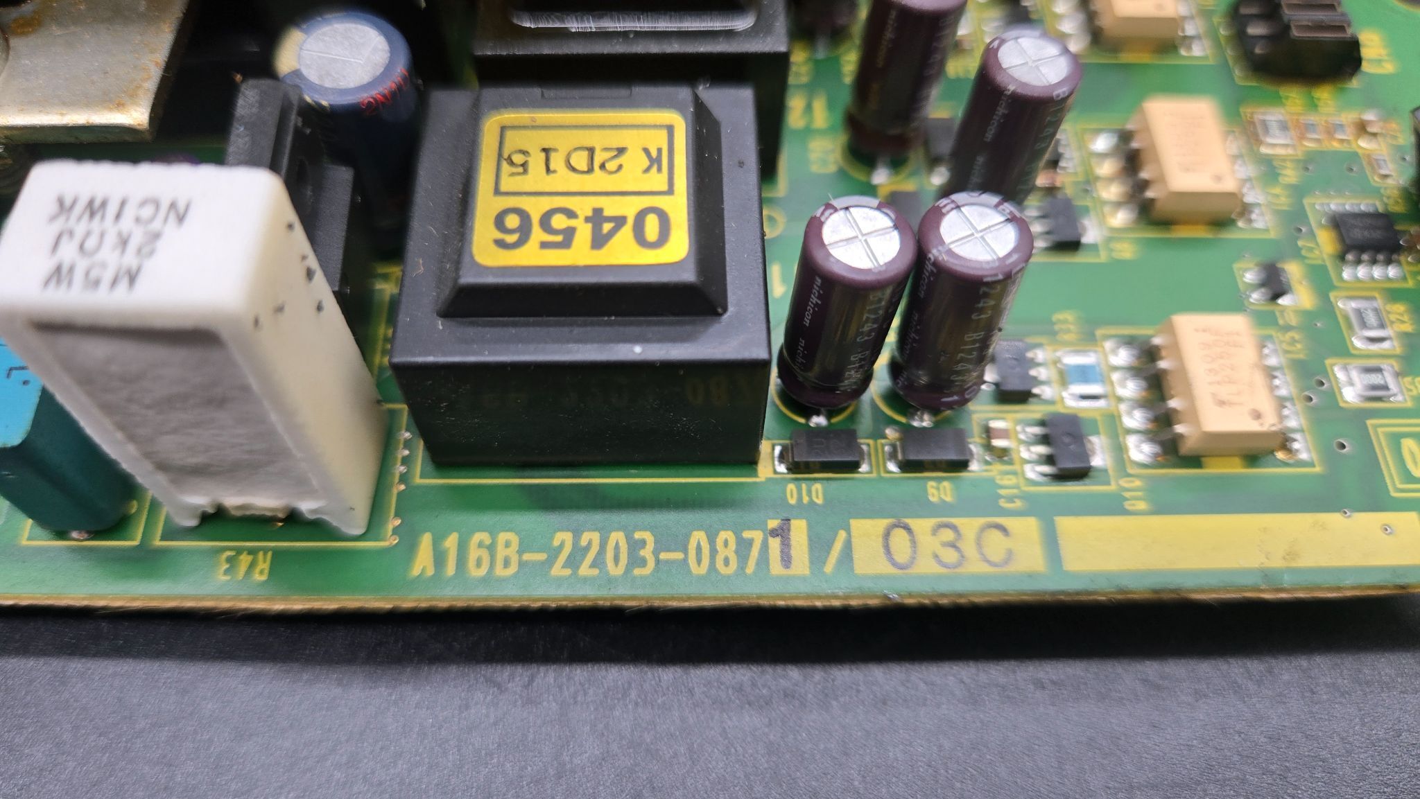 FANUC A16B‑2203‑0871/03C Power Supply PCB USED 3