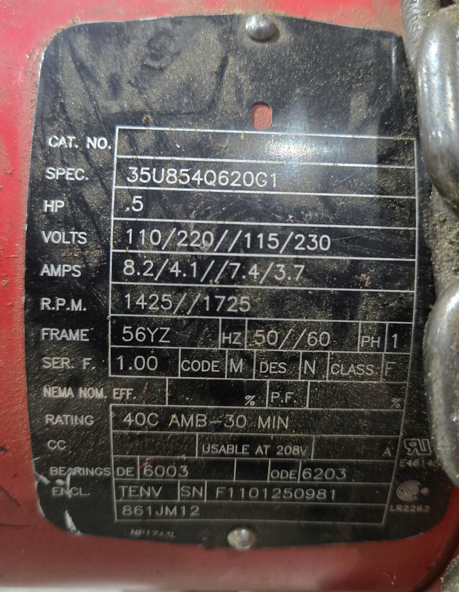 DAYTON 3YB84G Electric Chain Hoist 1/2 Ton USED 4