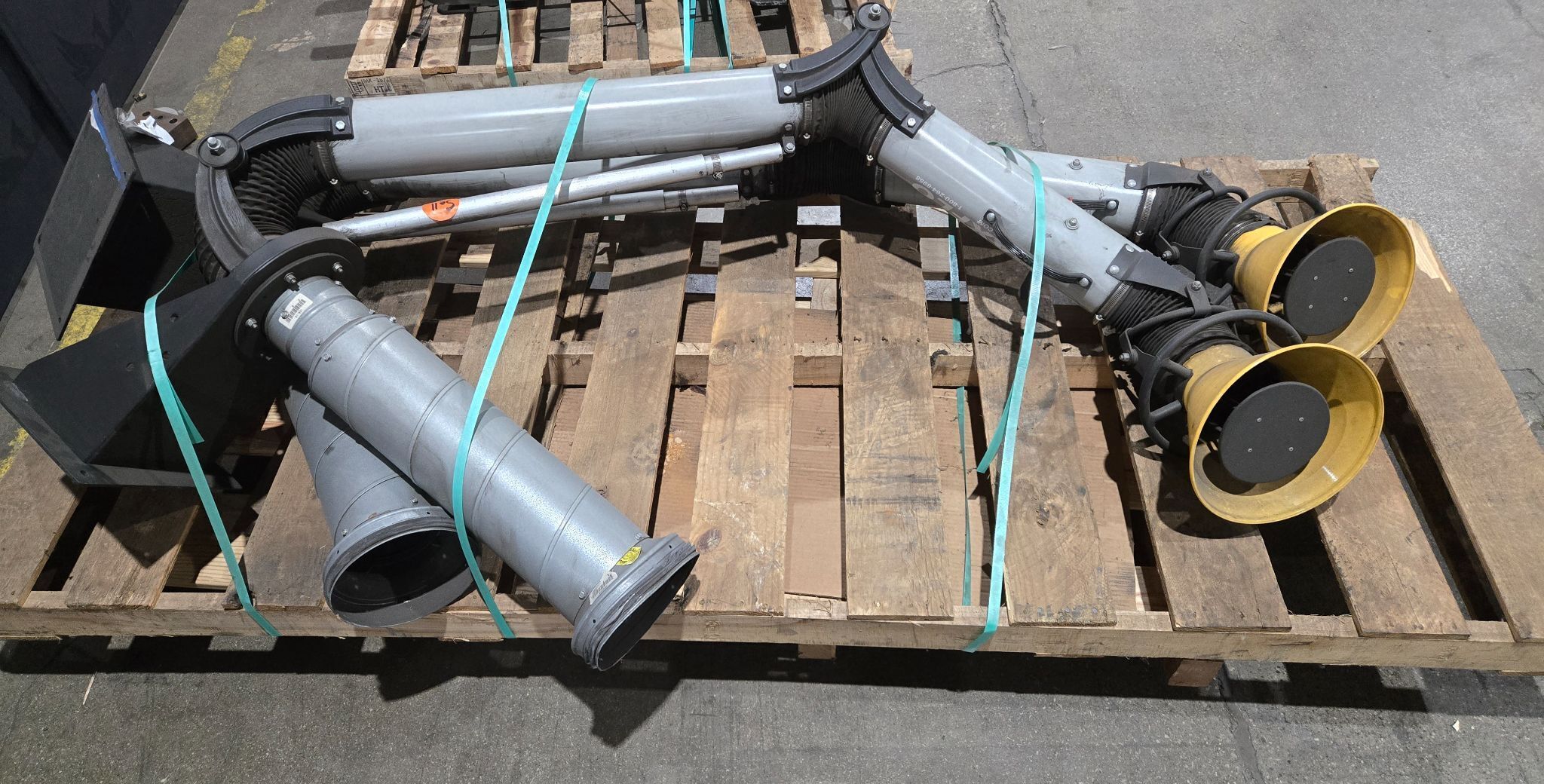MAXFLO FA-1HPG6-07 Telescopic Fume Extraction Arms (Qty 2) USED 0