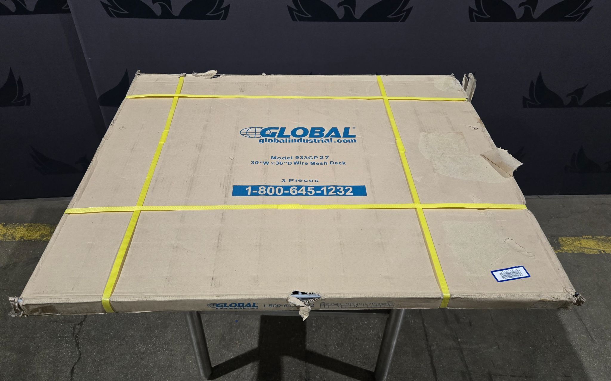GLOBAL INDUSTRIAL 933CP27 30" x 36" Wire Mesh Decking (3‑Panel Set) NEW 0