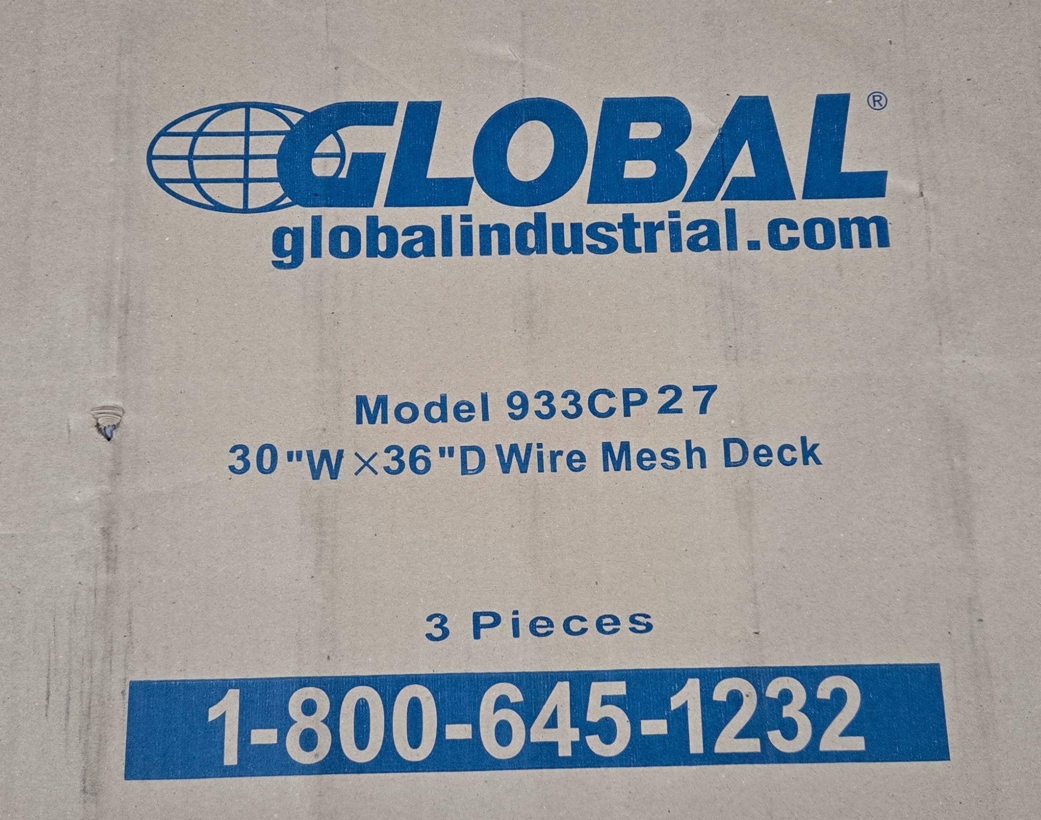 GLOBAL INDUSTRIAL 933CP27 30" x 36" Wire Mesh Decking (3‑Panel Set) NEW 2