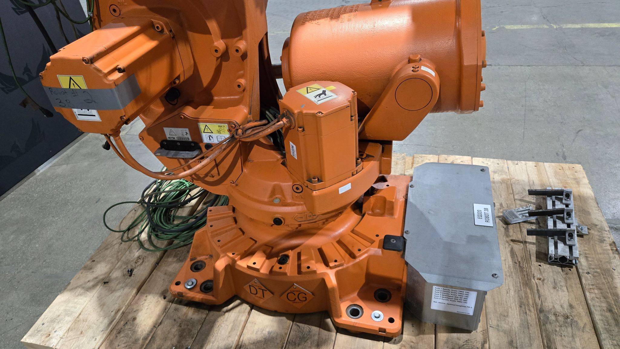 ABB IRB 6640-180/2.55 Complete with IRC5 Controller USED 8