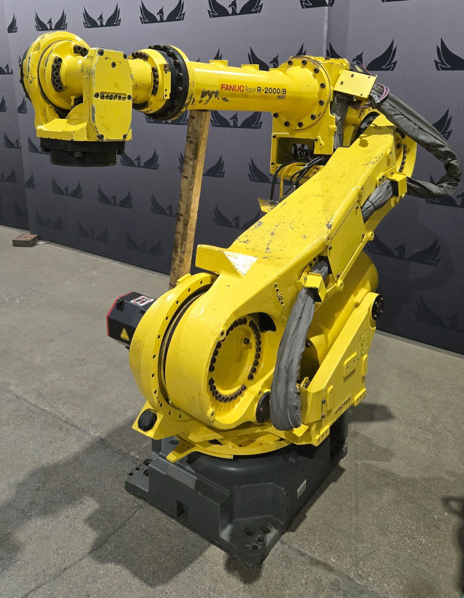 FANUC R‑2000iB/165F with R‑30iA Controller PARTS ONLY 3