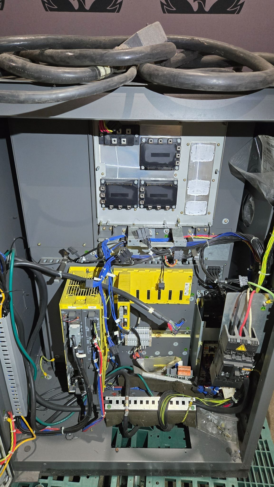 FANUC R‑2000iB/165F with R‑30iA Controller PARTS ONLY 16