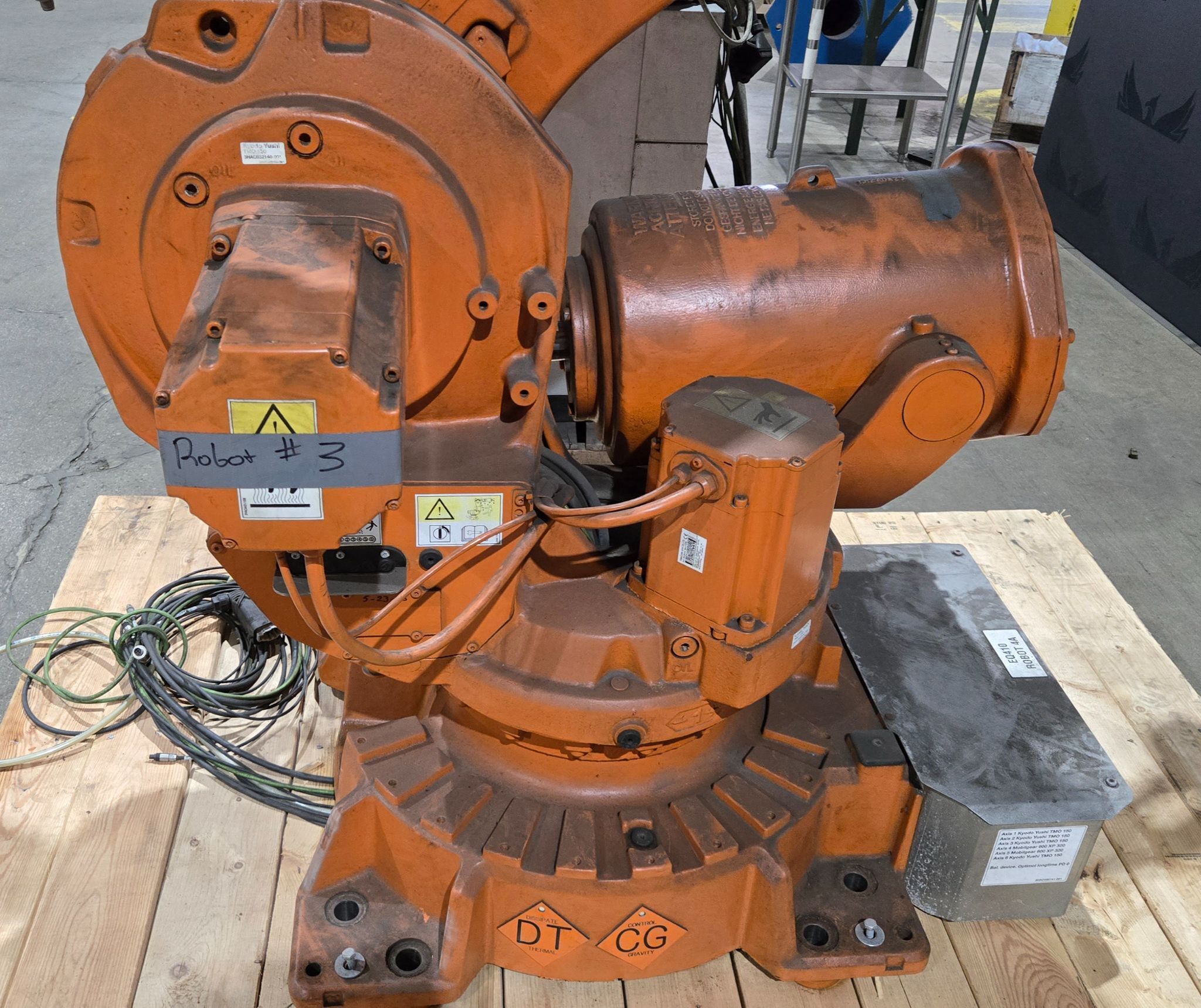 ABB IRB 6640‑180/2.55 Complete with IRC5 Controller USED 8
