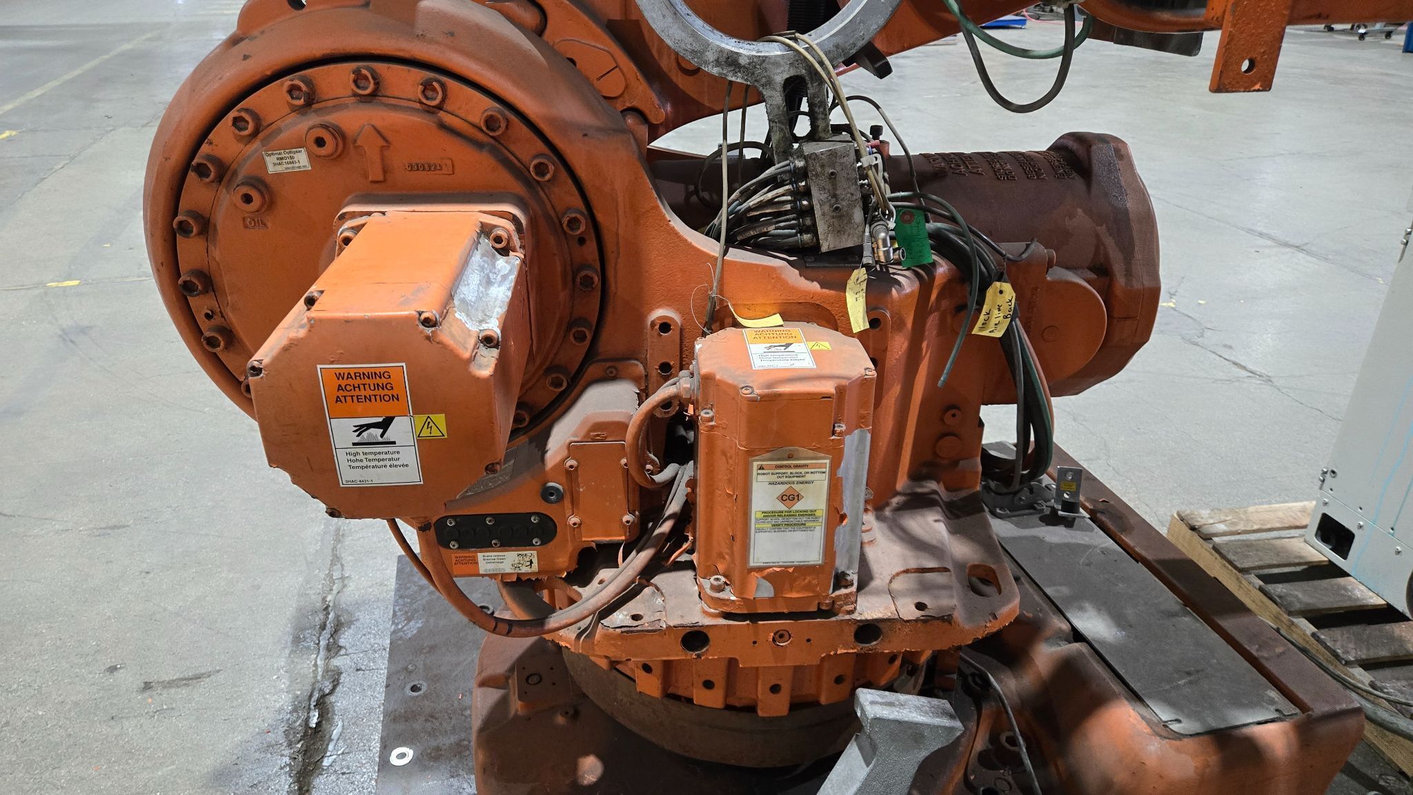 ABB IRB 7600-400/2.55 Robot with S4C+ Controller USED 3