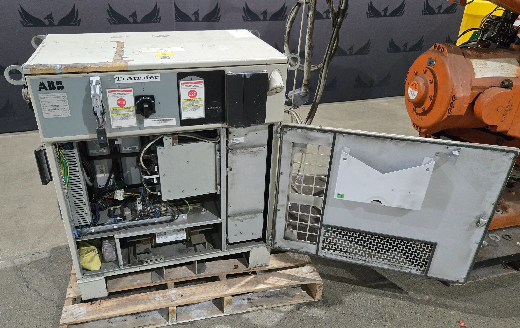 ABB IRB 7600-400/2.55 Robot with IRC5 Controller USED 11