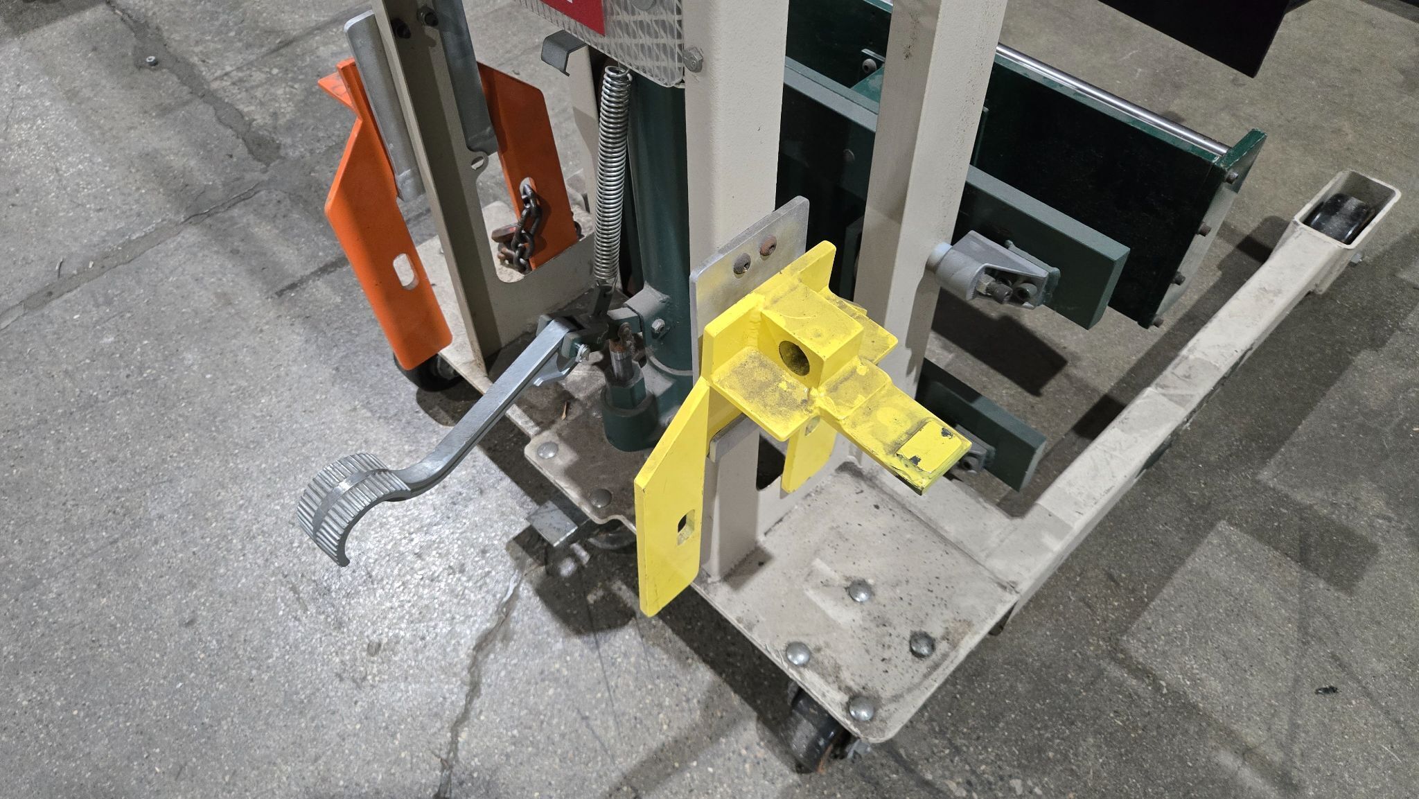 BEECH FS-3056 Hydraulic Fork Stacker USED 6