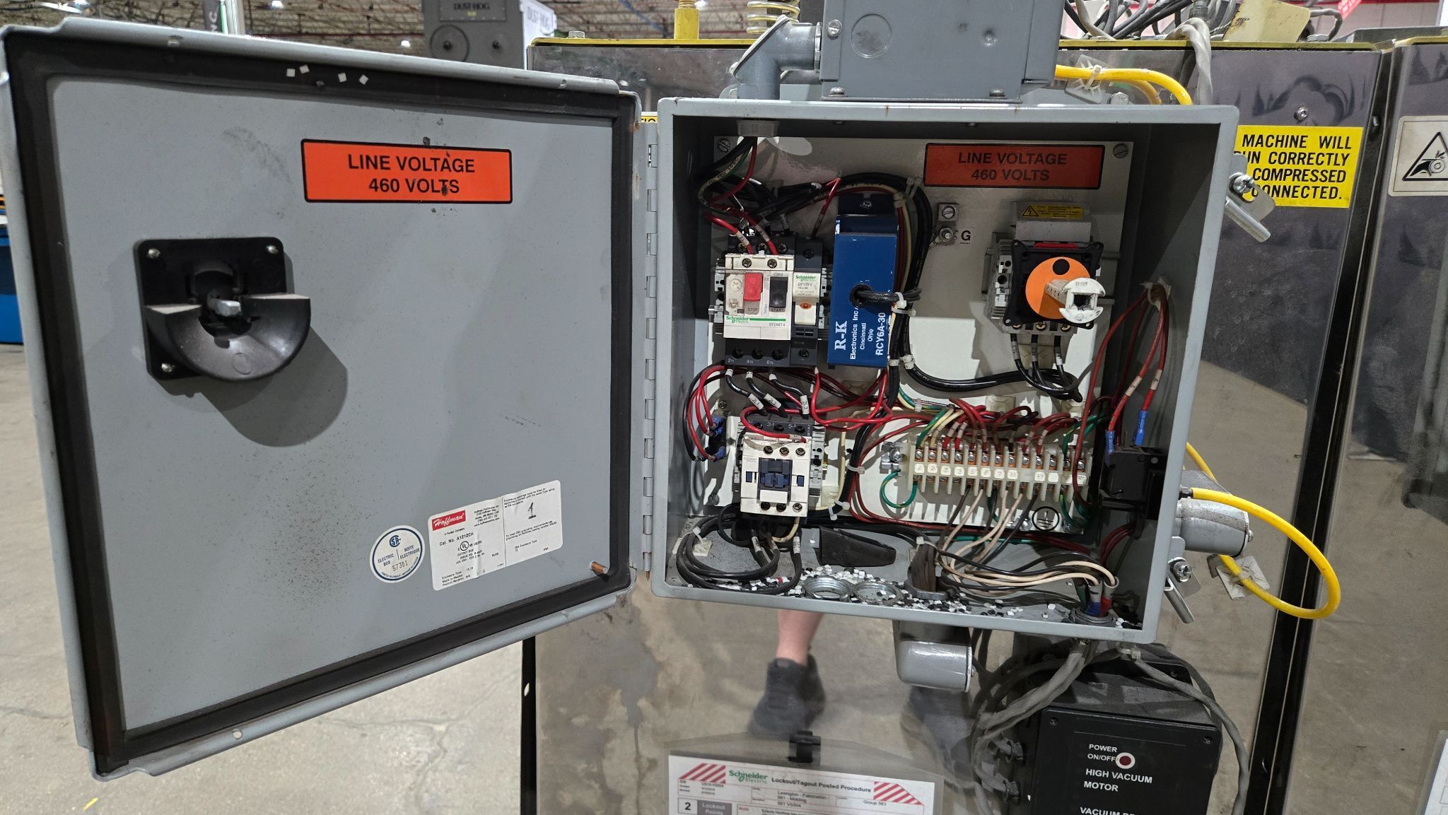 UNA-DYN 5HP Vacuum Pump System US15‑VS504 USED 3