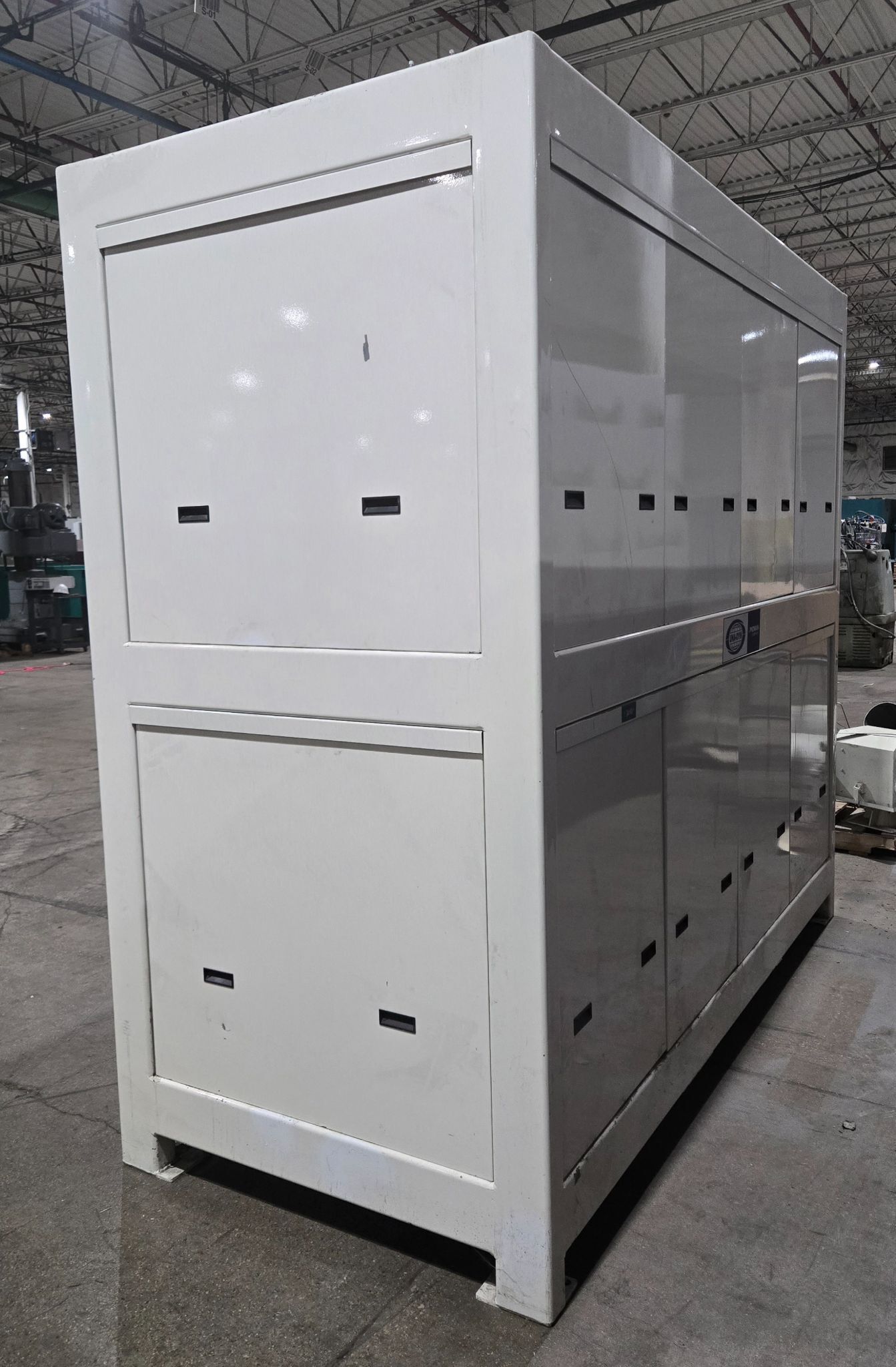 UNA-DYN PCT2-1500 Dehumidifying Hopper Dryer USED 2