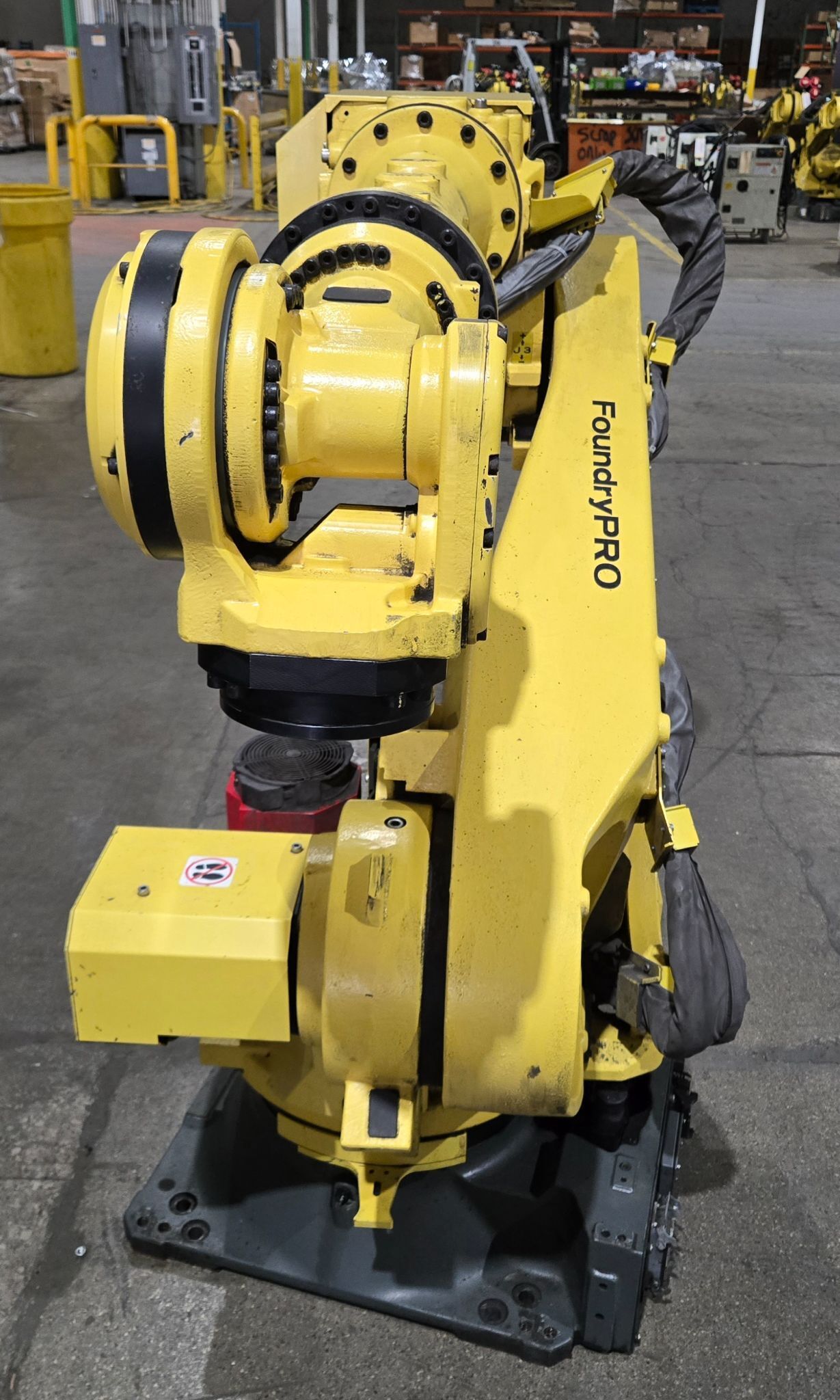 FANUC R‑2000iC/165F FoundryPRO Robot Arm USED 6