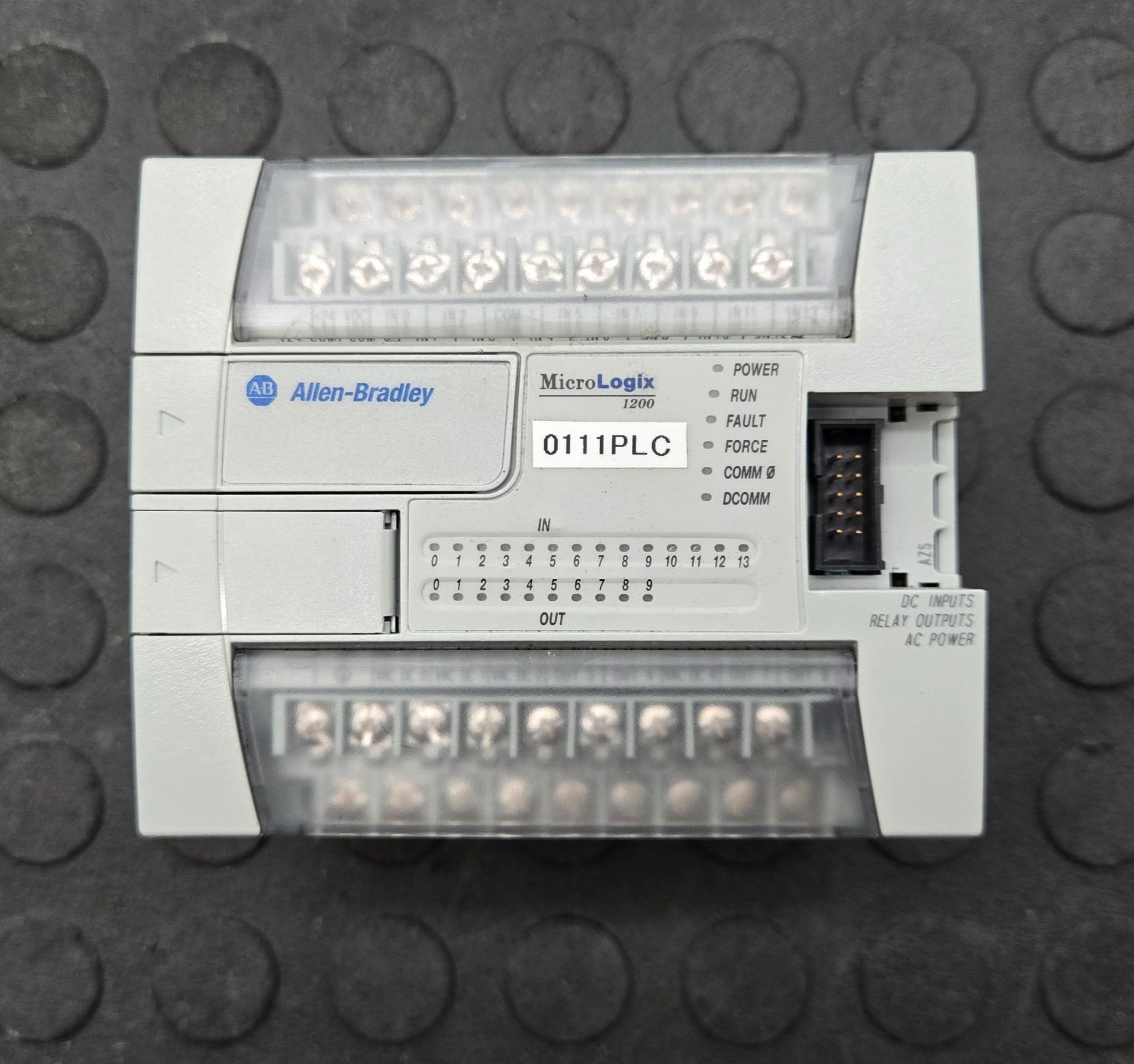 ALLEN‑BRADLEY 1762‑L24BWA MicroLogix 1200 PLC 24 I/O USED 1