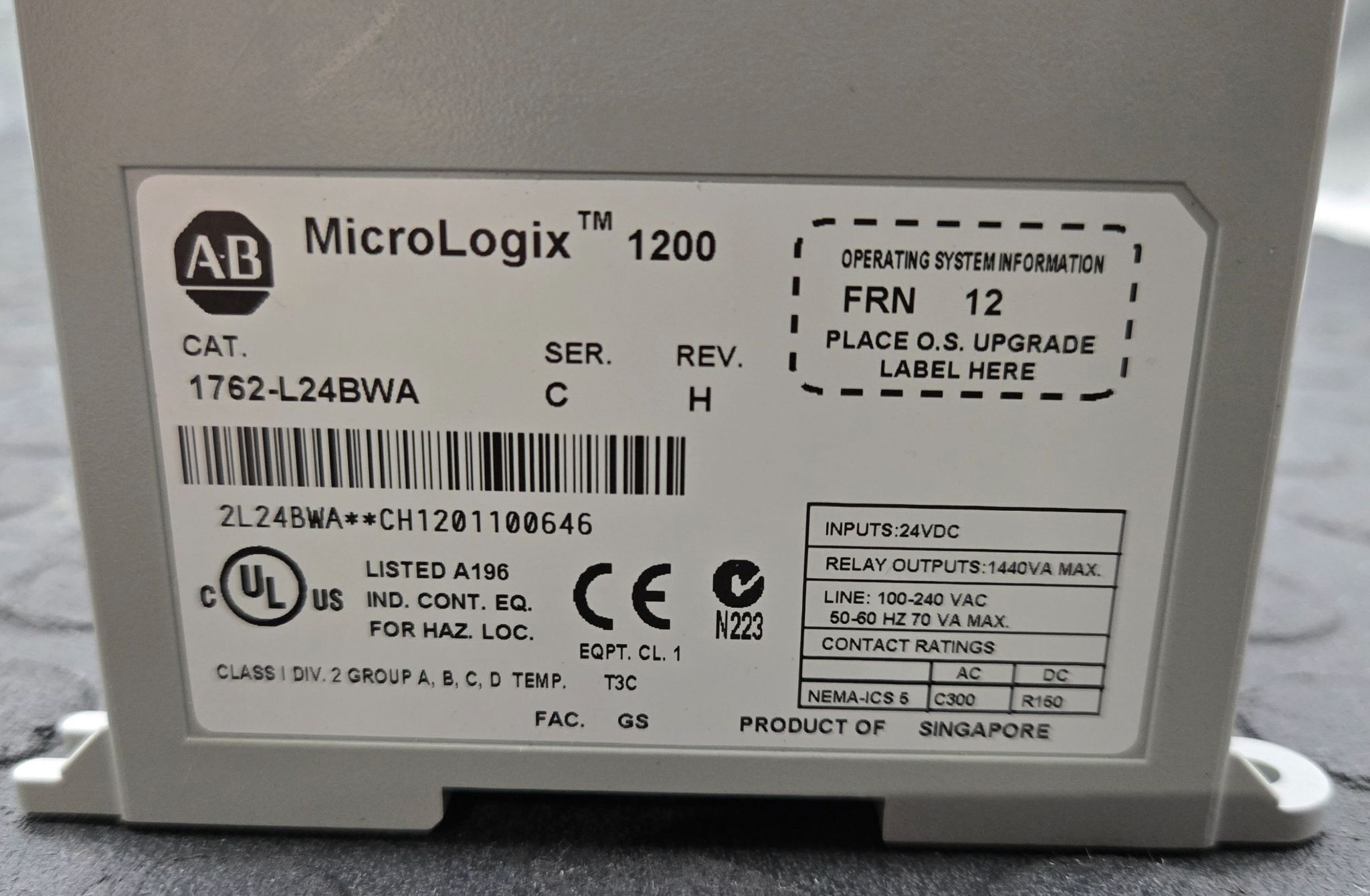 ALLEN‑BRADLEY 1762‑L24BWA MicroLogix 1200 PLC 24 I/O USED 2