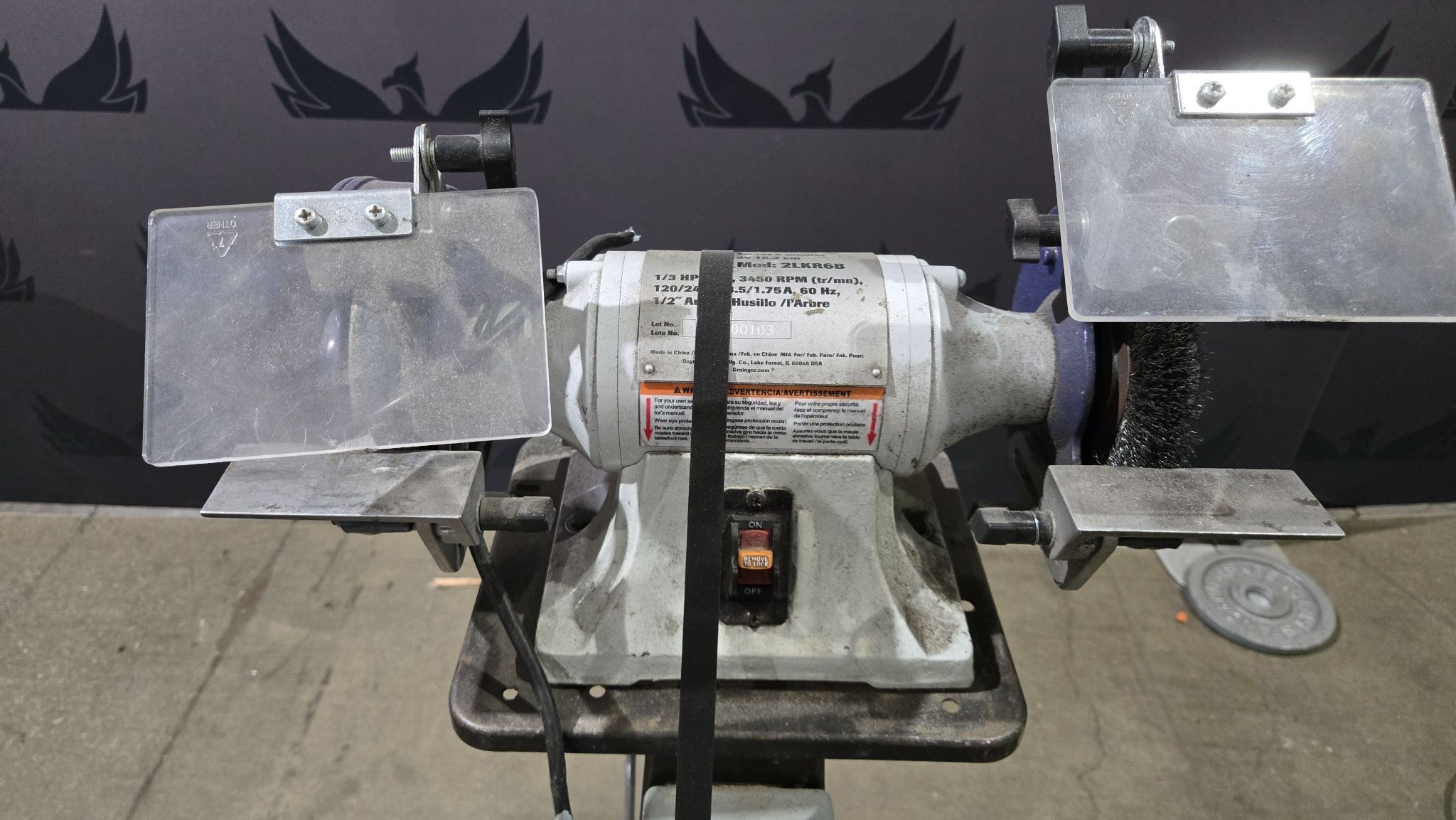 DAYTON 2LKR6B 6 In Bench Grinder 1/3 HP 3450 RPM USED 3